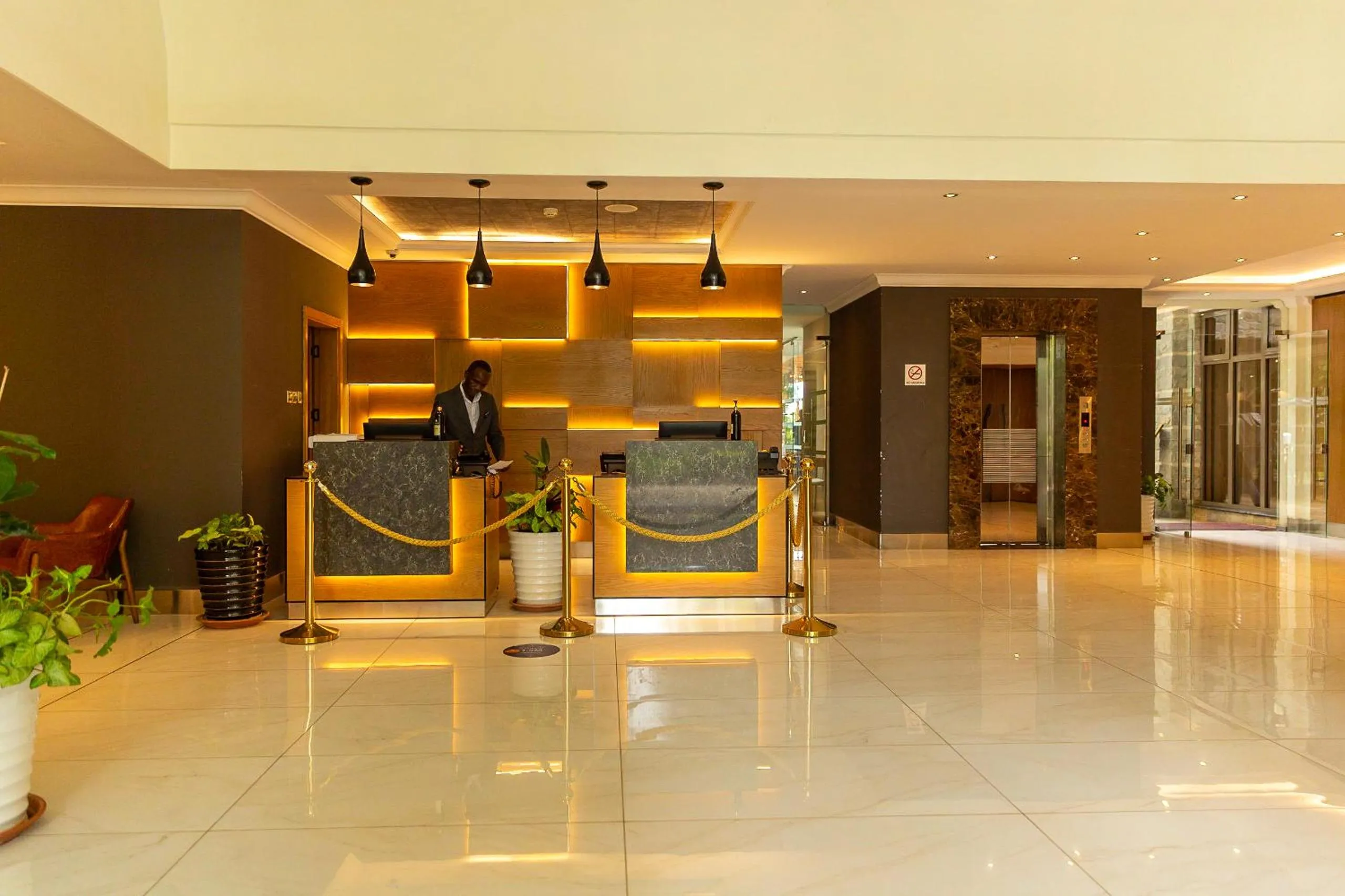 Lobby or reception in Alba Hotel Meru