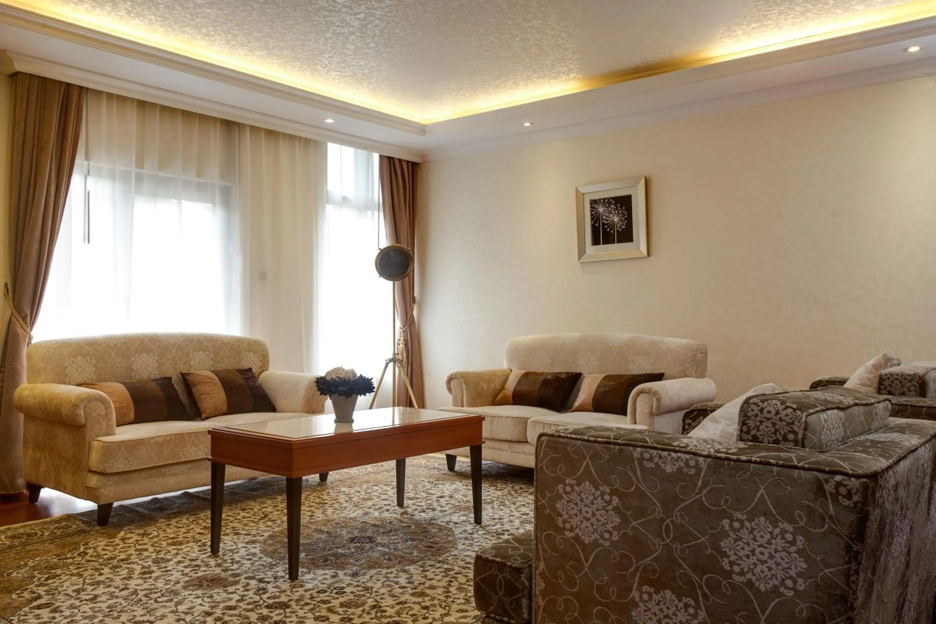 Photo of the whole room in Alba Hotel Meru