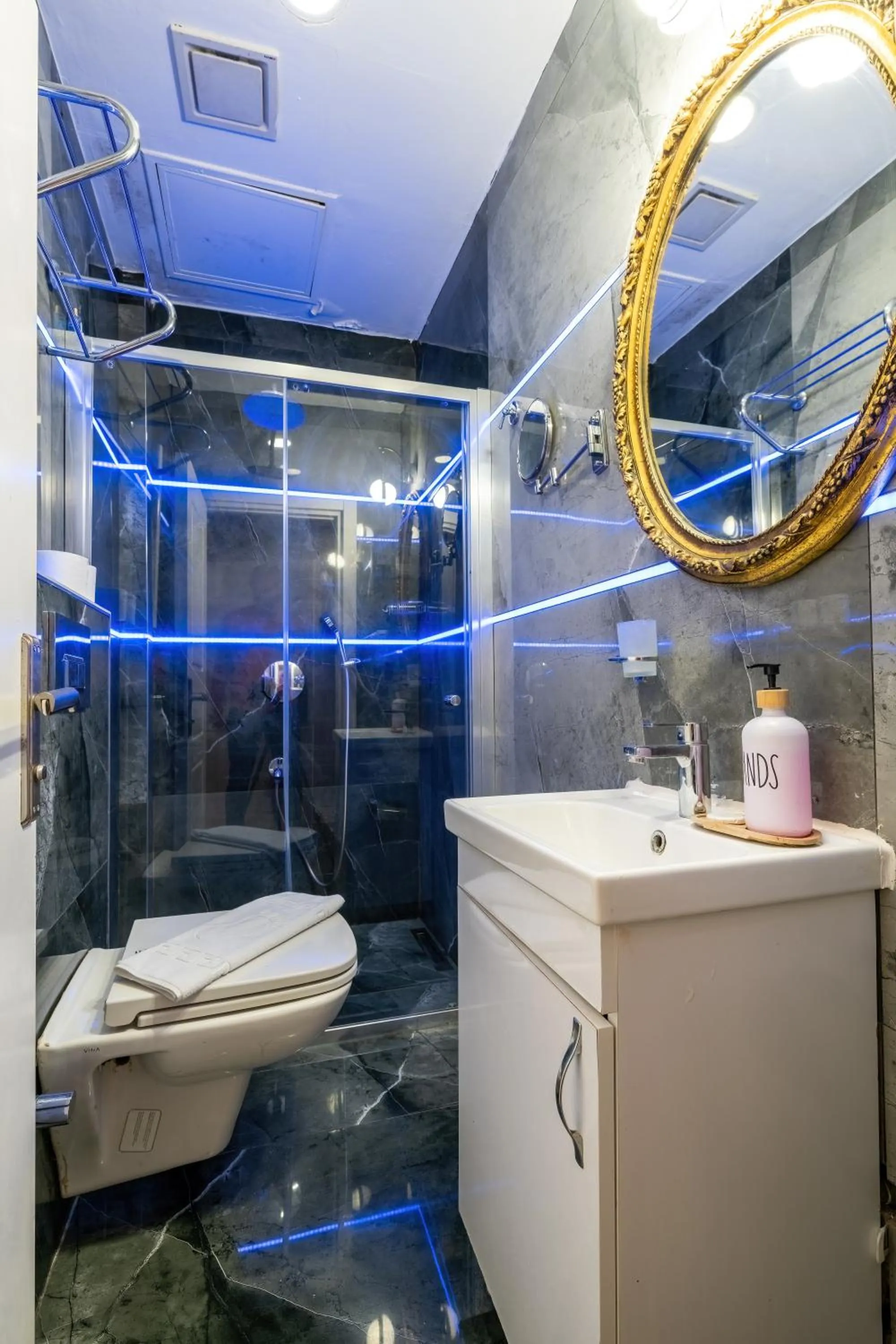 Bathroom in Diamond Royal Hotel