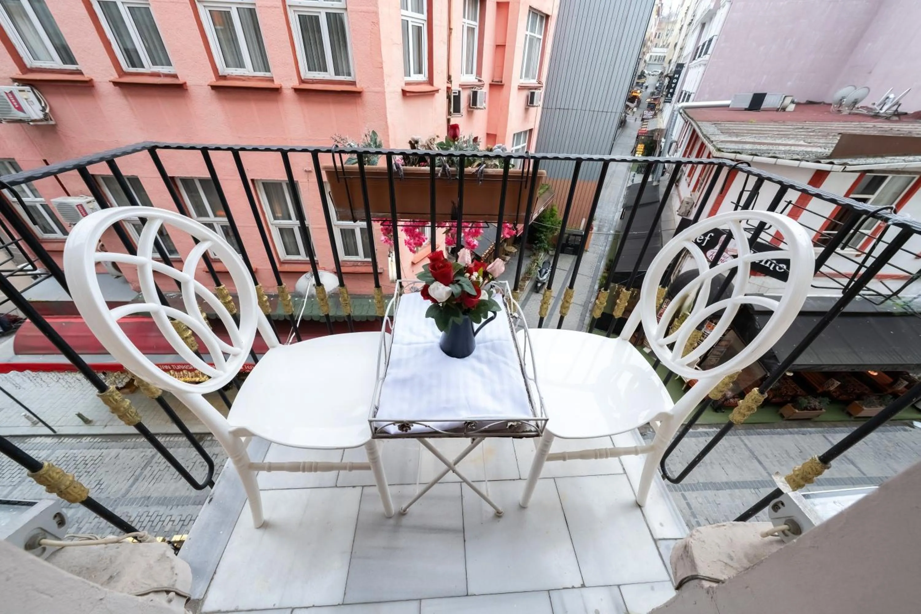 Balcony/Terrace in Diamond Royal Hotel