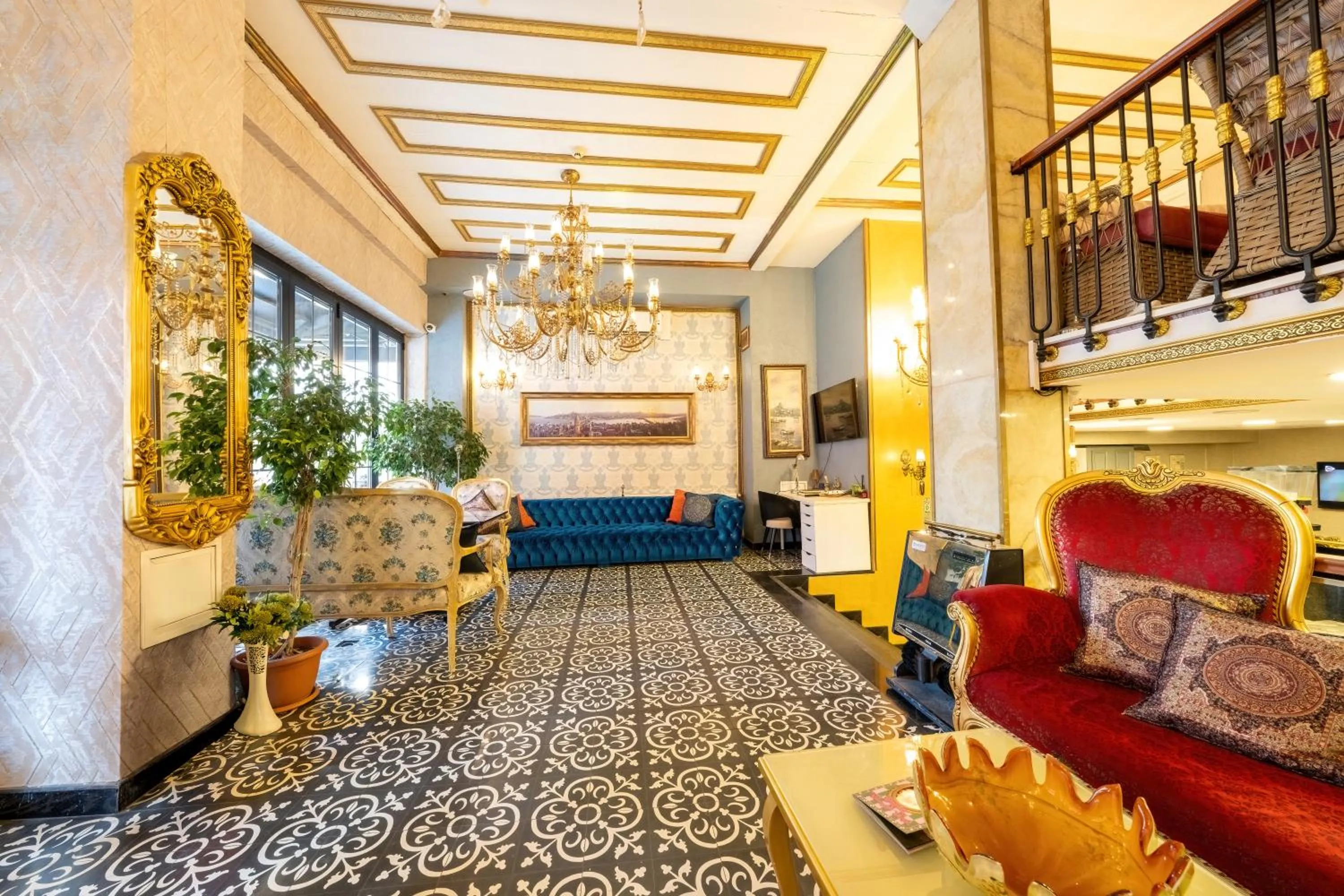 Seating area in Diamond Royal Hotel