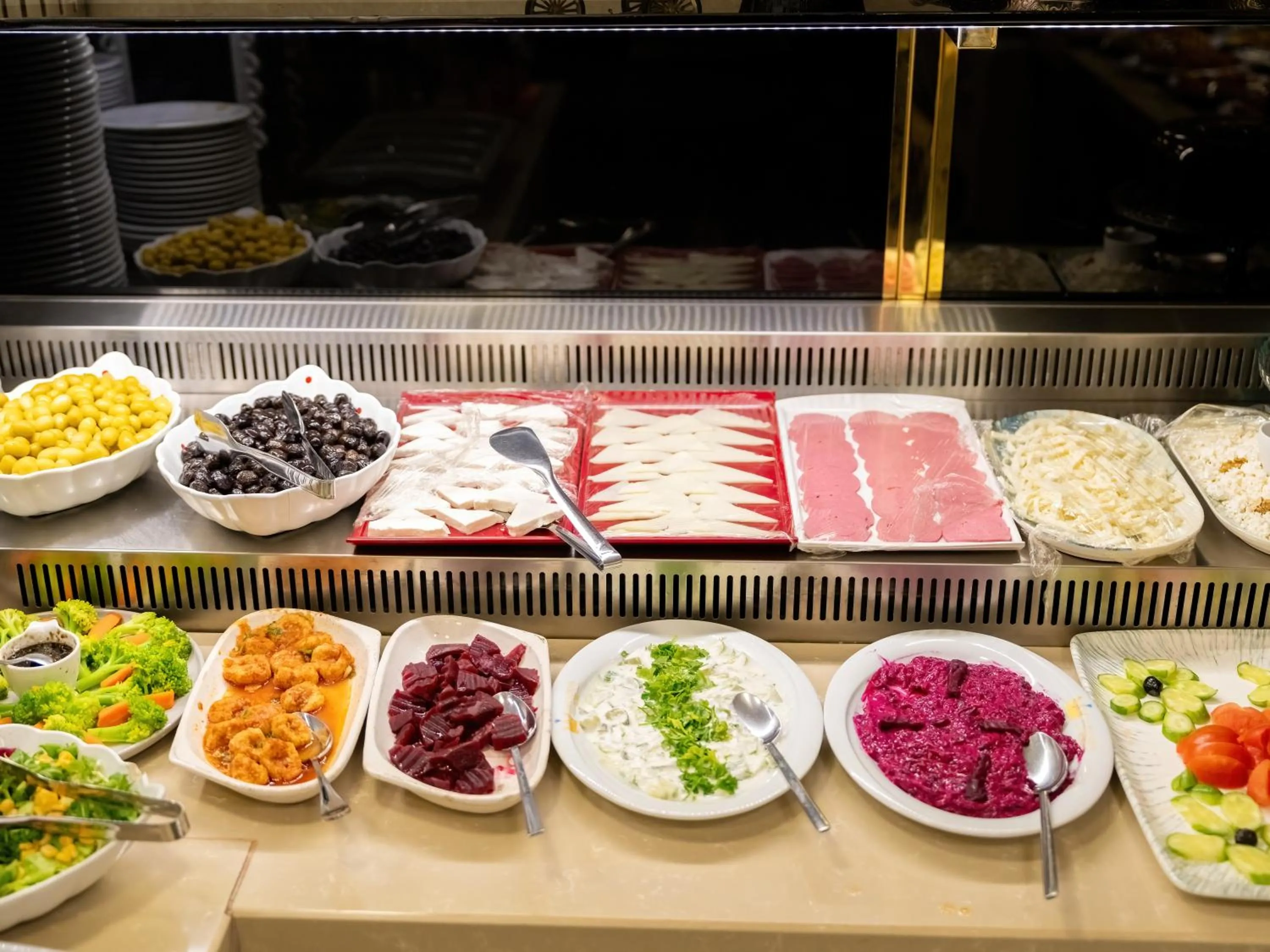 Buffet breakfast in Diamond Royal Hotel