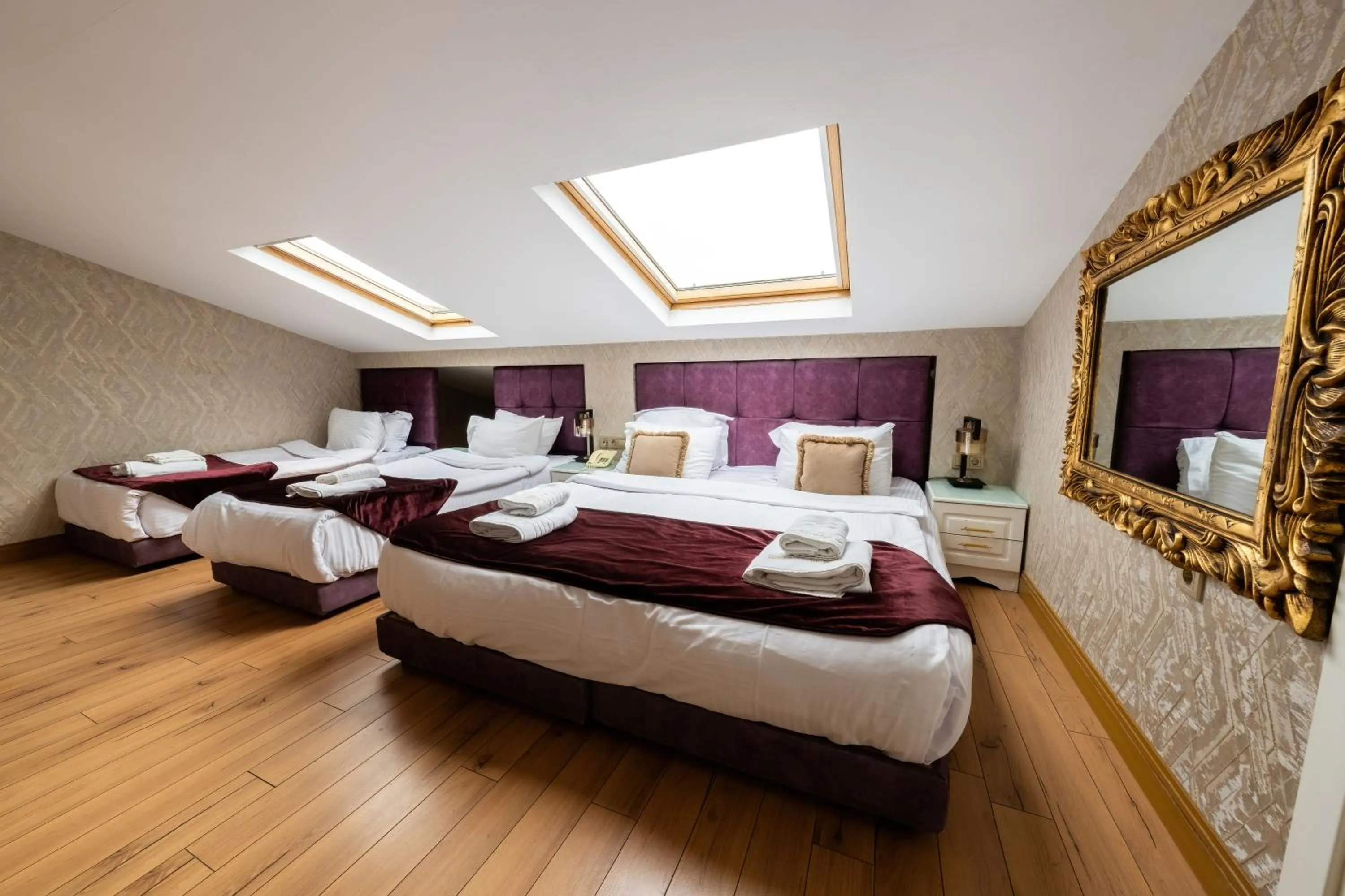 Photo of the whole room, Bed in Diamond Royal Hotel