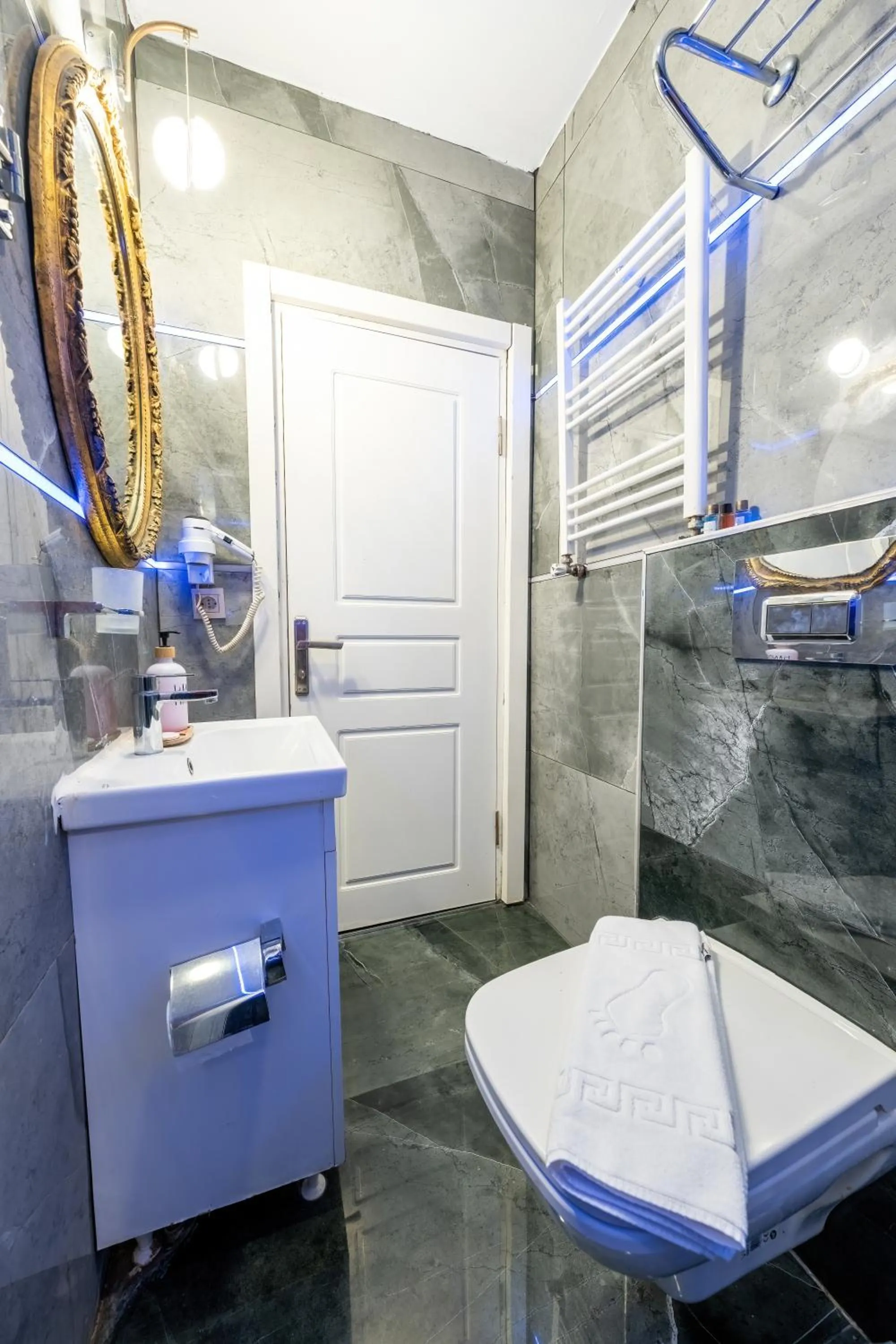 Bathroom in Diamond Royal Hotel