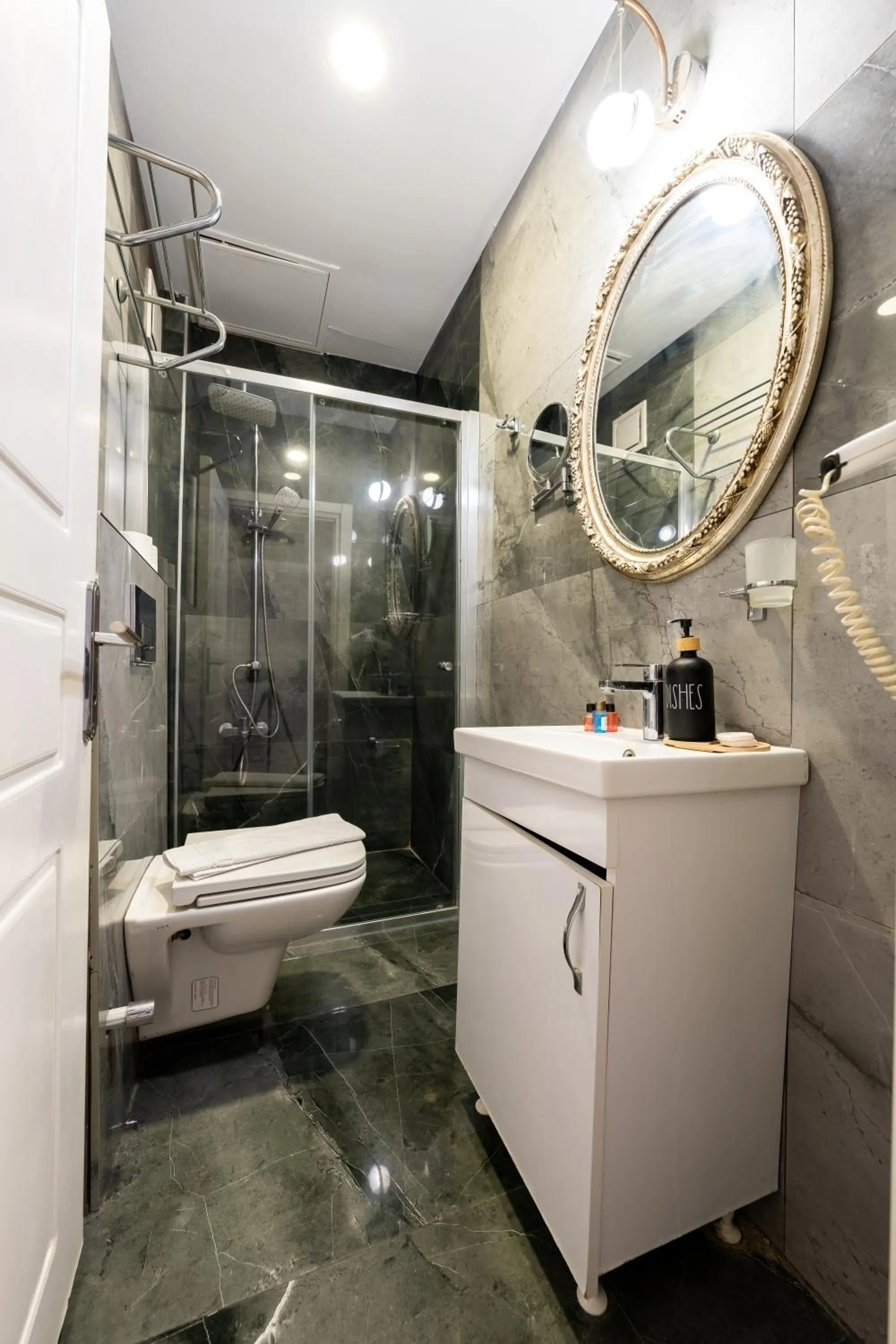 Bathroom in Diamond Royal Hotel