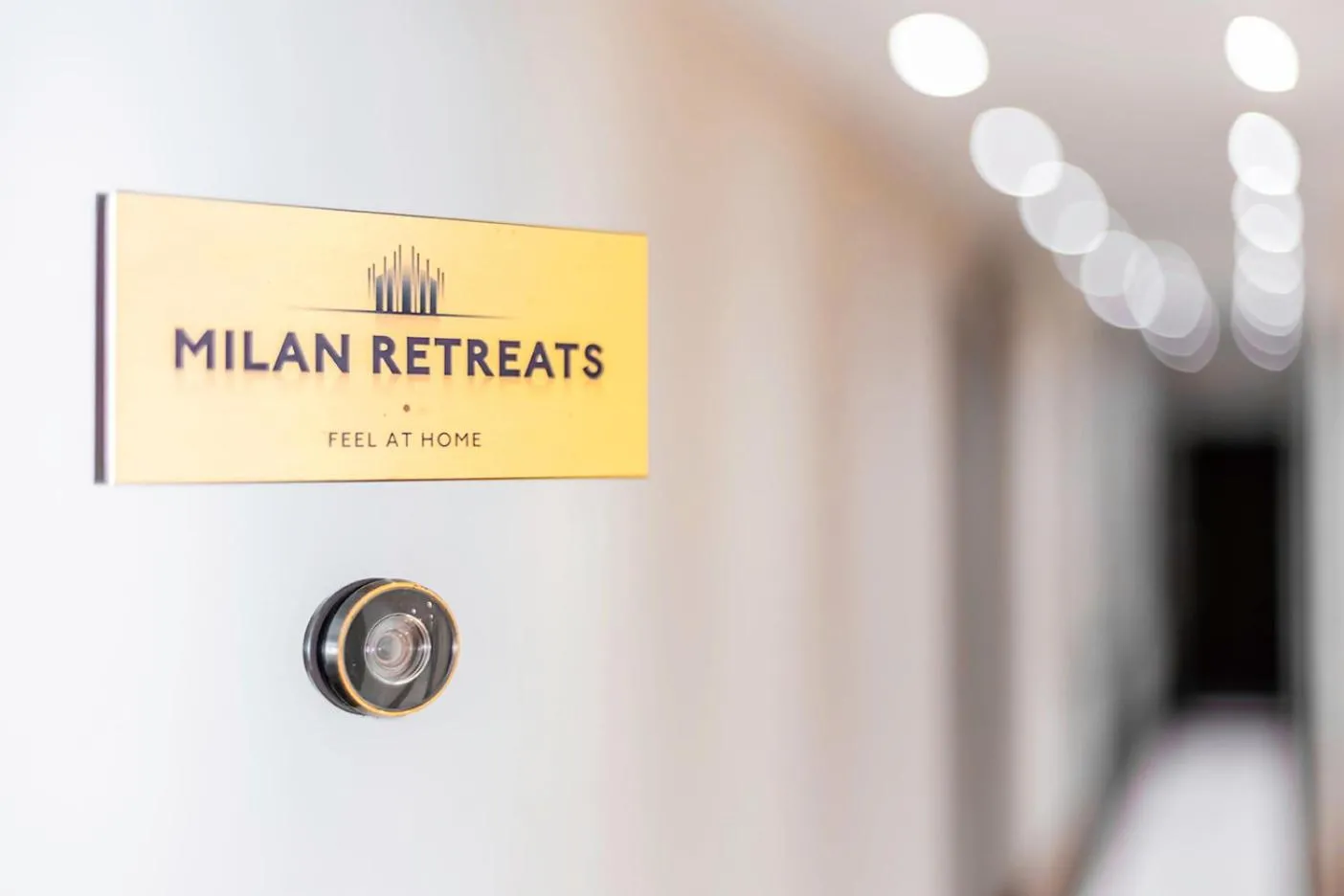 Property logo or sign in Milan Retreats Duomo Carrobbio