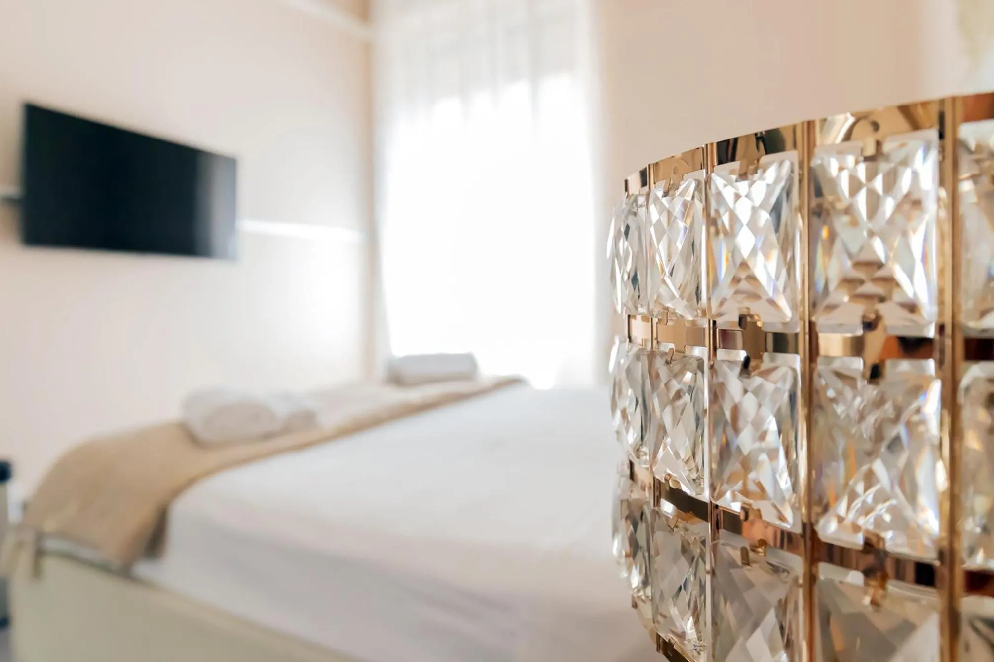TV and multimedia, Bed in Milan Retreats Duomo Carrobbio
