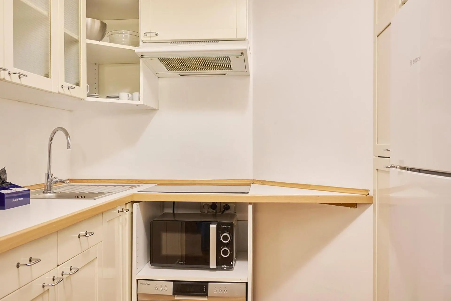 Kitchen or kitchenette in Milan Retreats Duomo Carrobbio