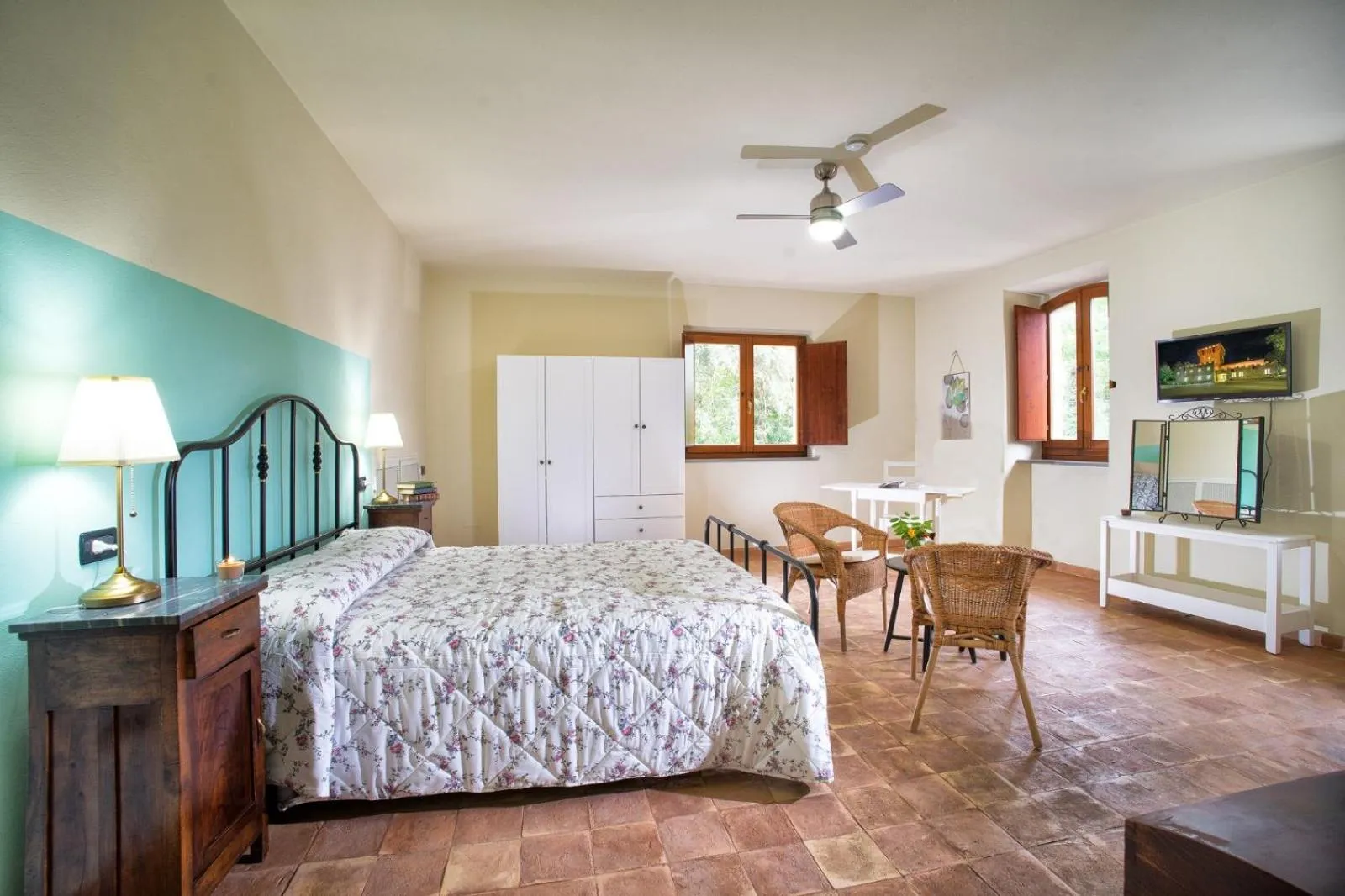 Bed in Torrenova di Assisi Country House