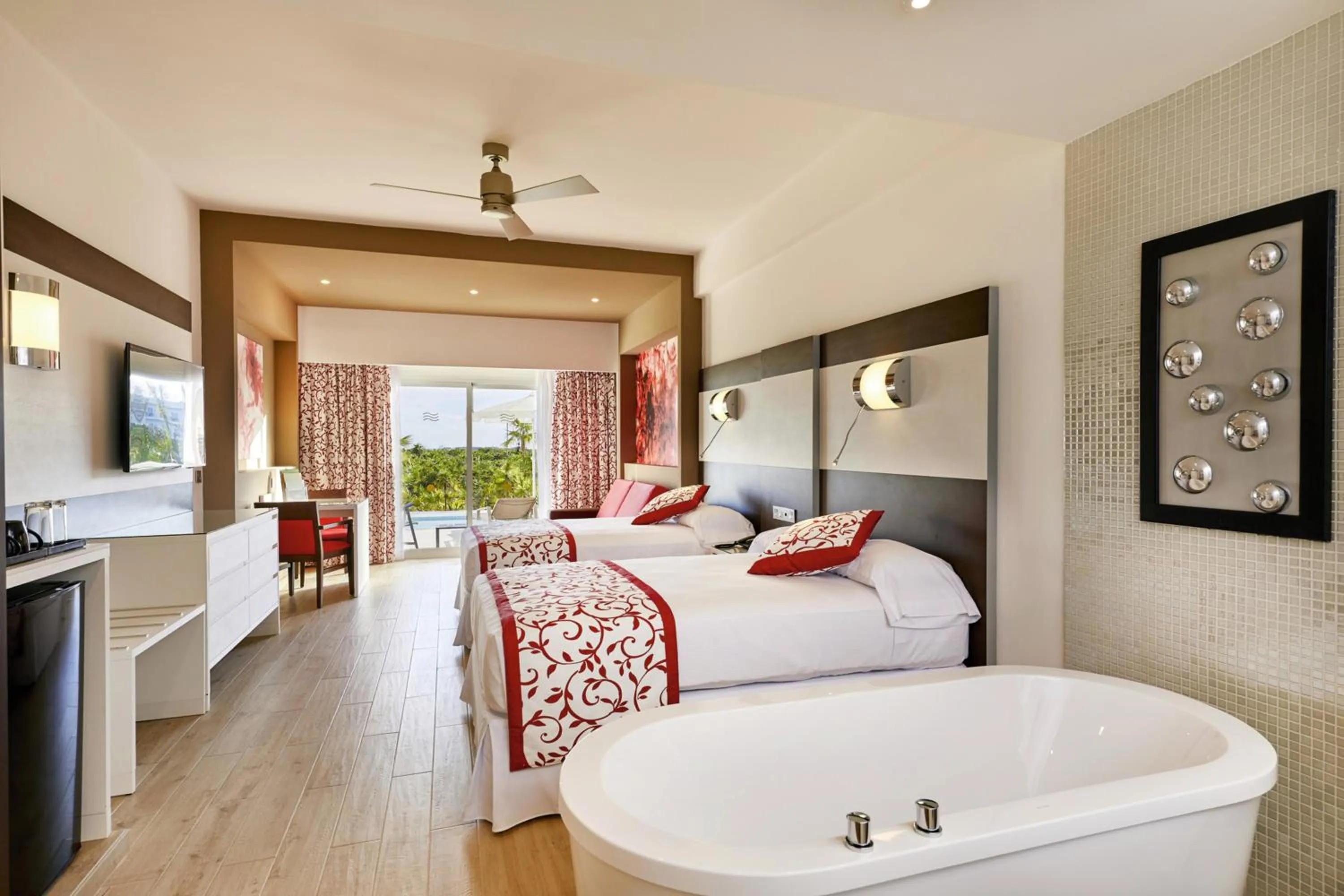 Photo of the whole room, Bed in Riu Palace Costa Mujeres - All Inclusive