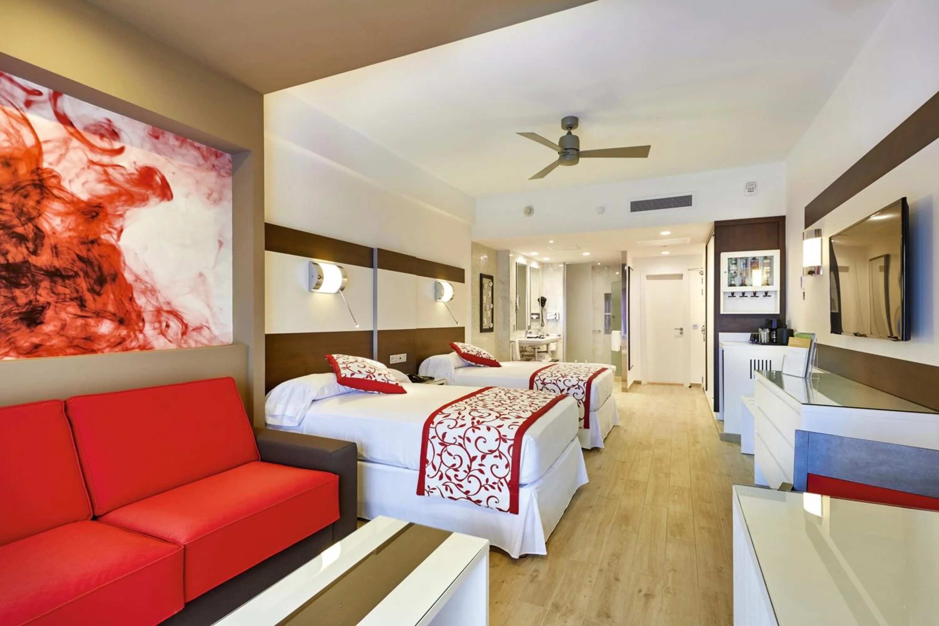 Photo of the whole room, Bed in Riu Palace Costa Mujeres - All Inclusive