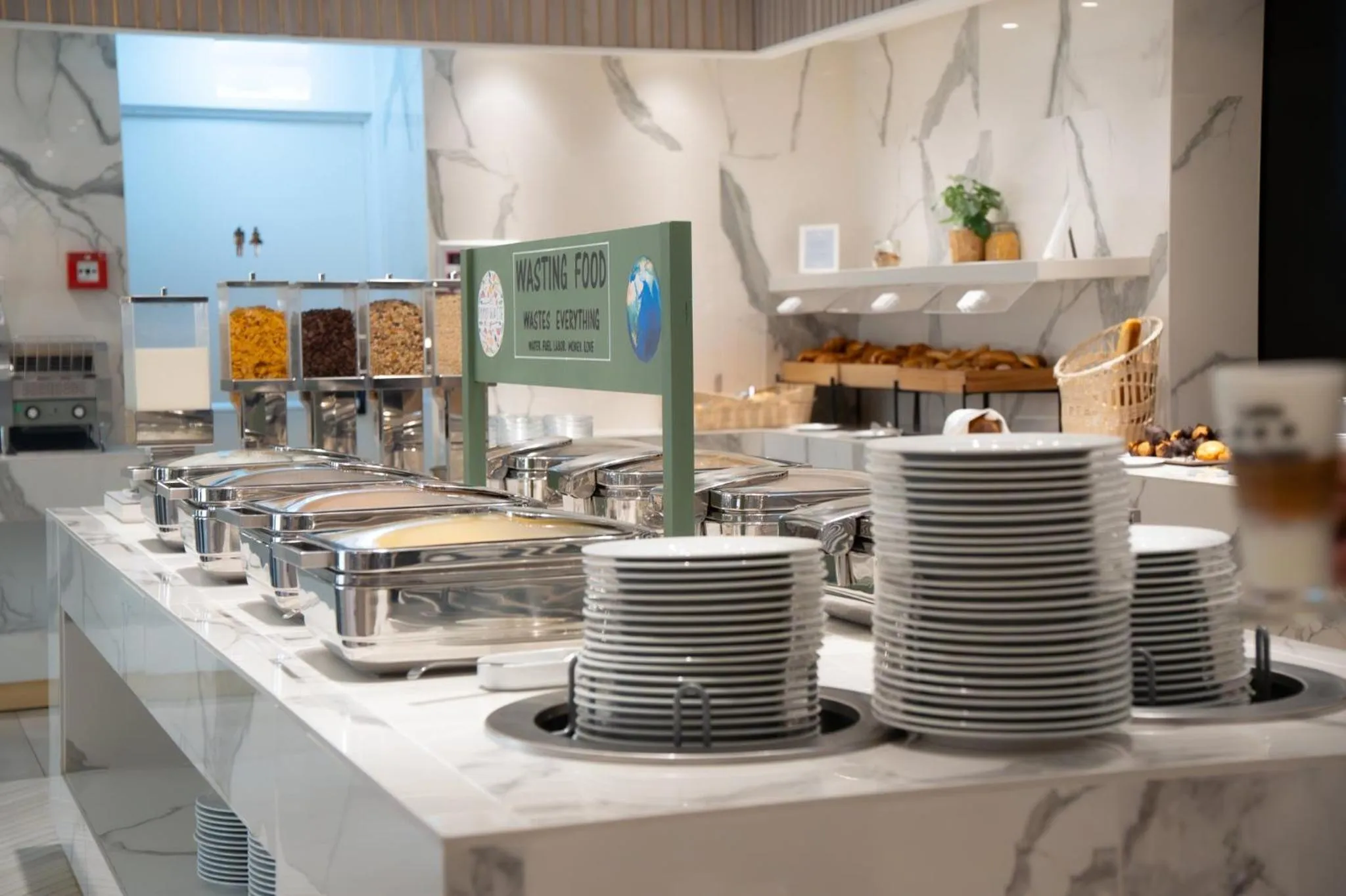 Breakfast in Crowne Plaza Zürich by IHG