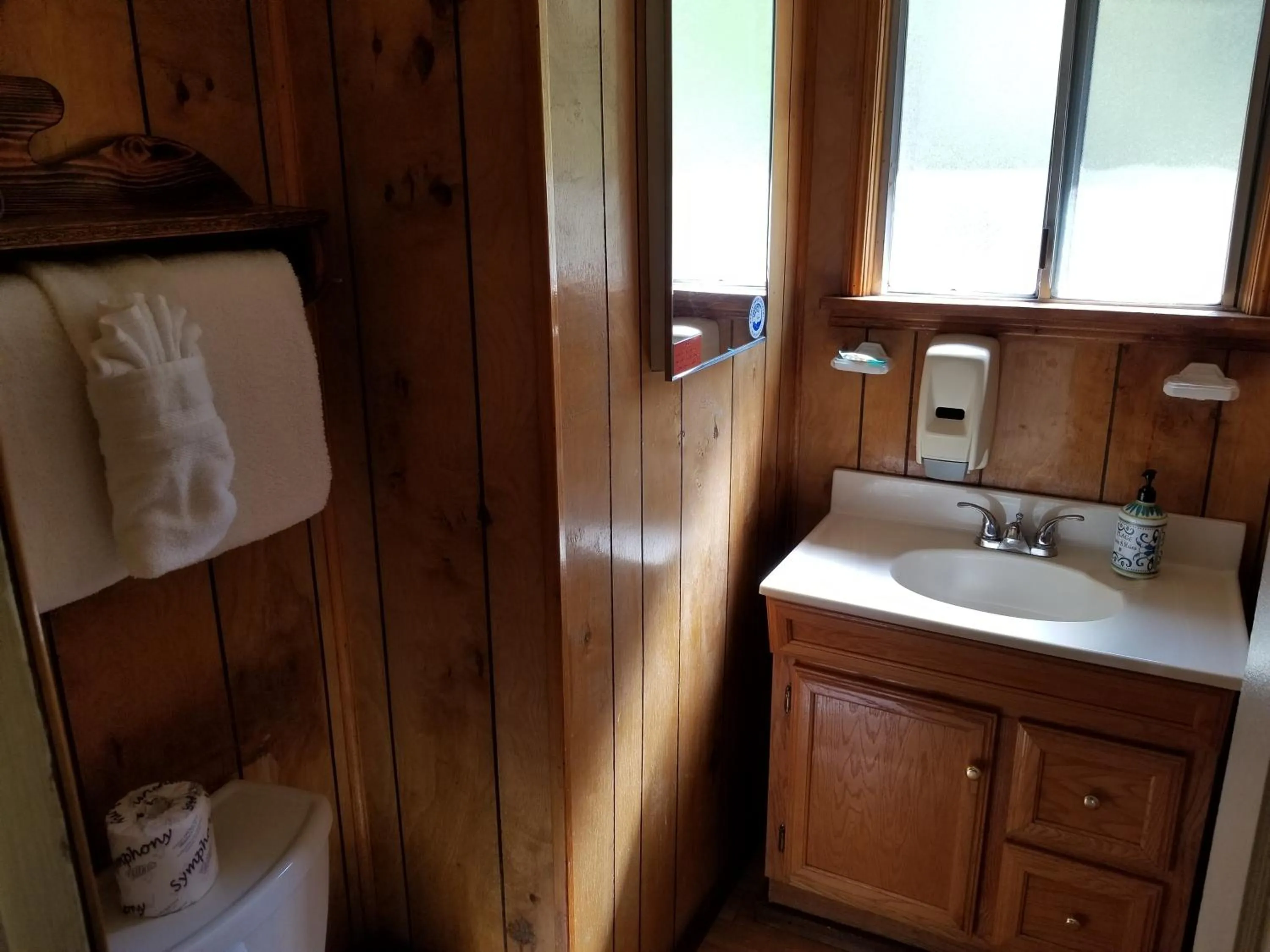 Bathroom in Grey Squirrel Resort
