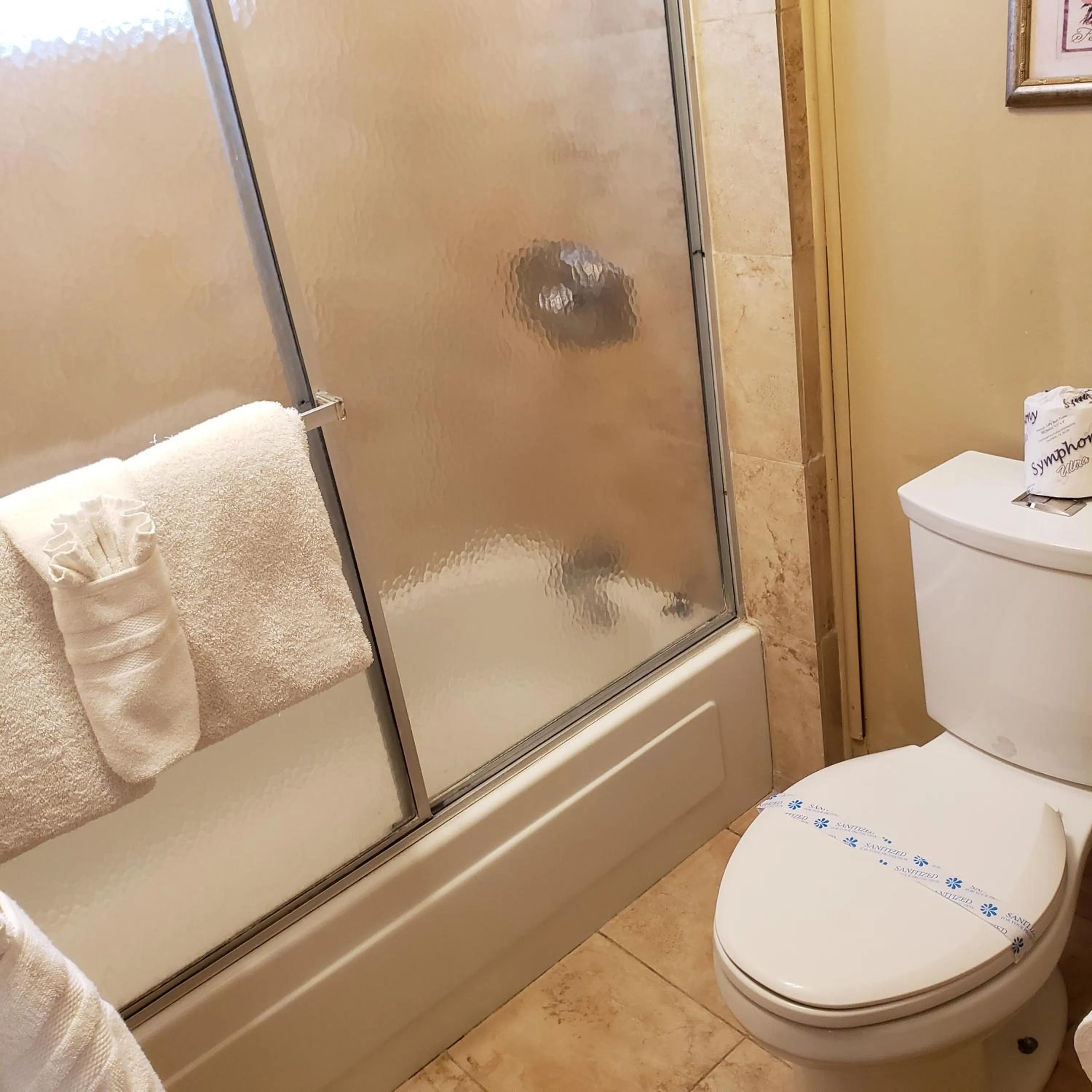 Bathroom in Grey Squirrel Resort