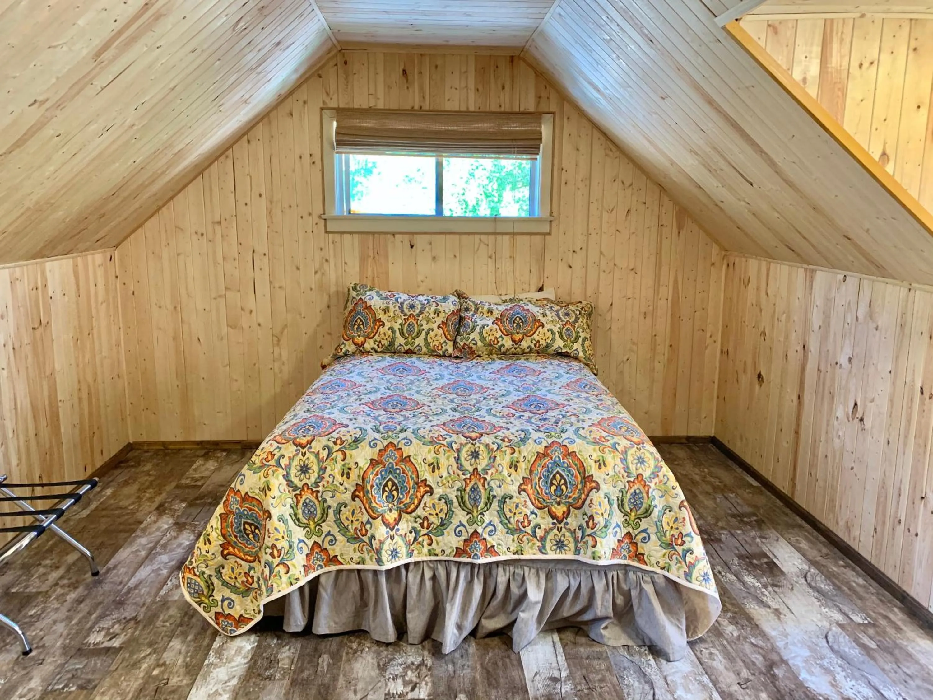 Bedroom, Bed in Grey Squirrel Resort