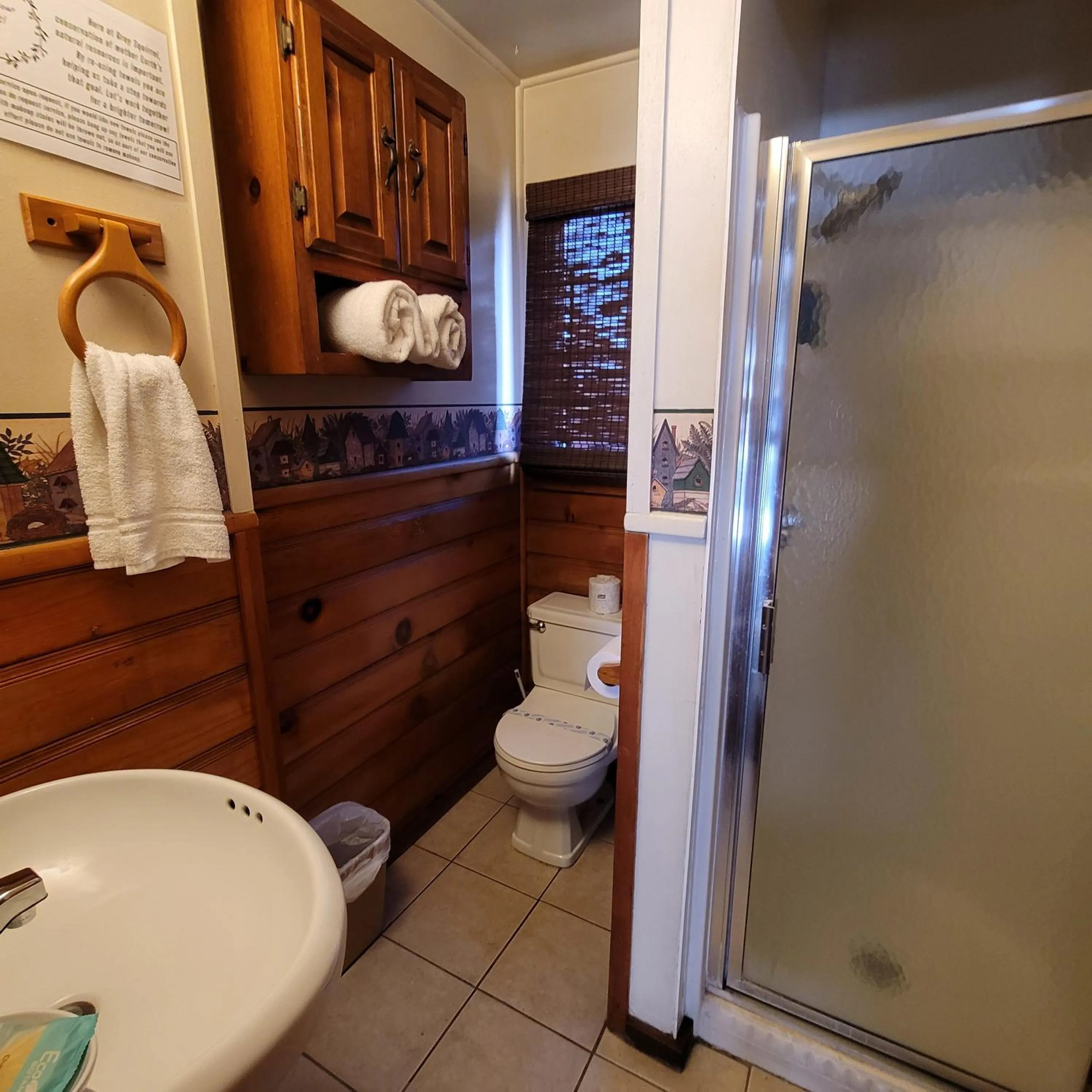 Bathroom in Grey Squirrel Resort