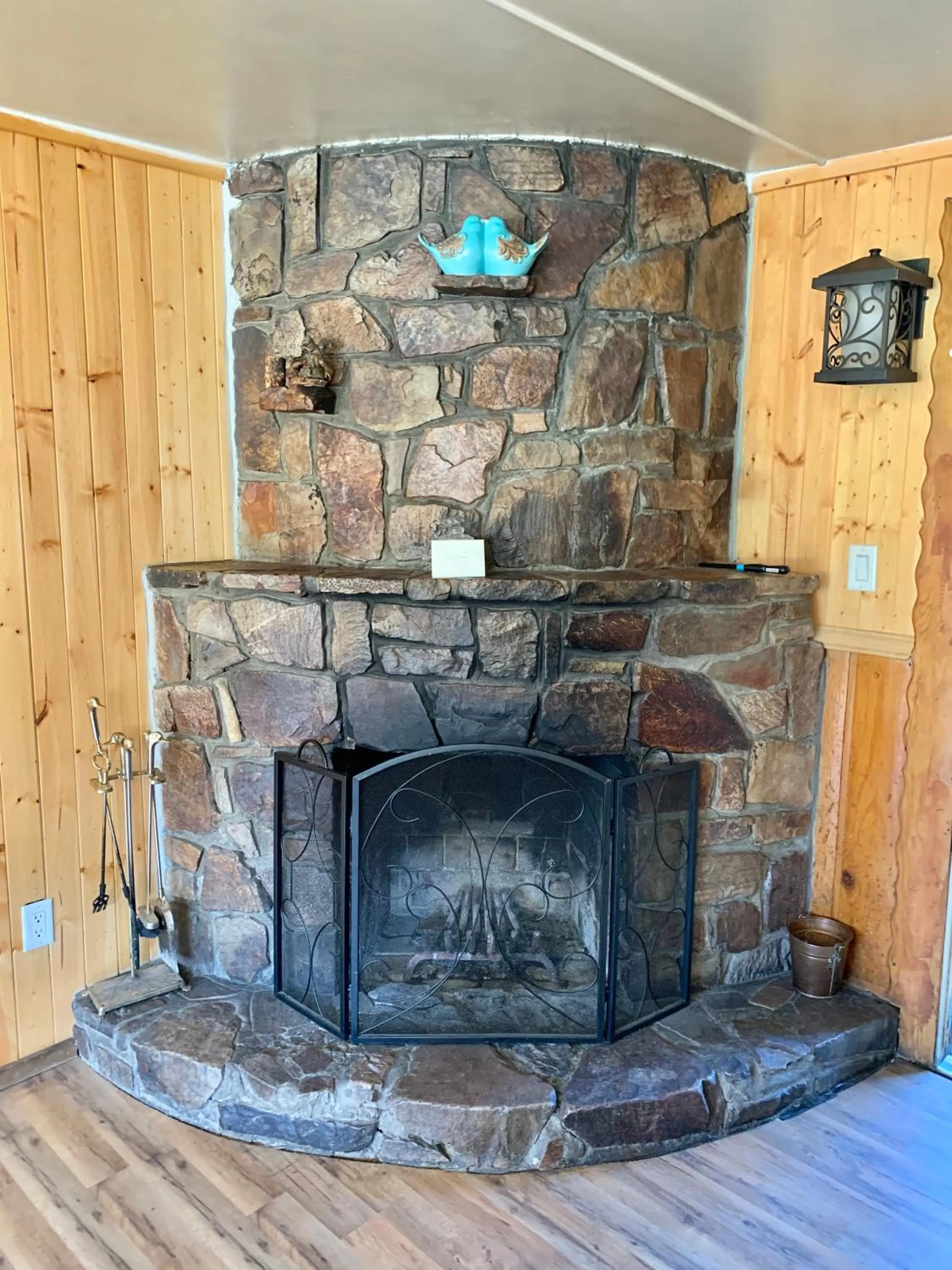 Living room in Grey Squirrel Resort