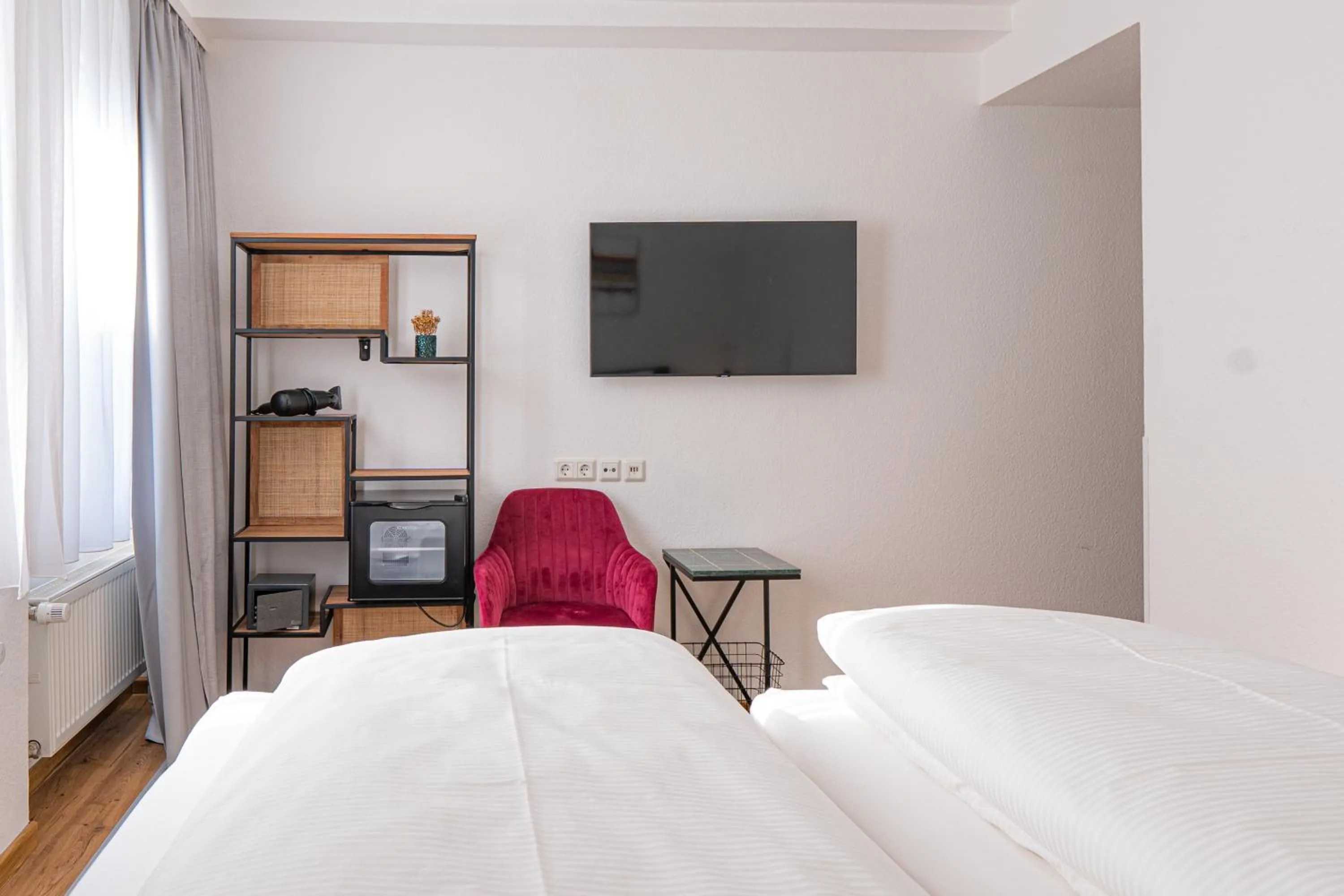 Photo of the whole room, Bed in Hotel Dortmunder Hof