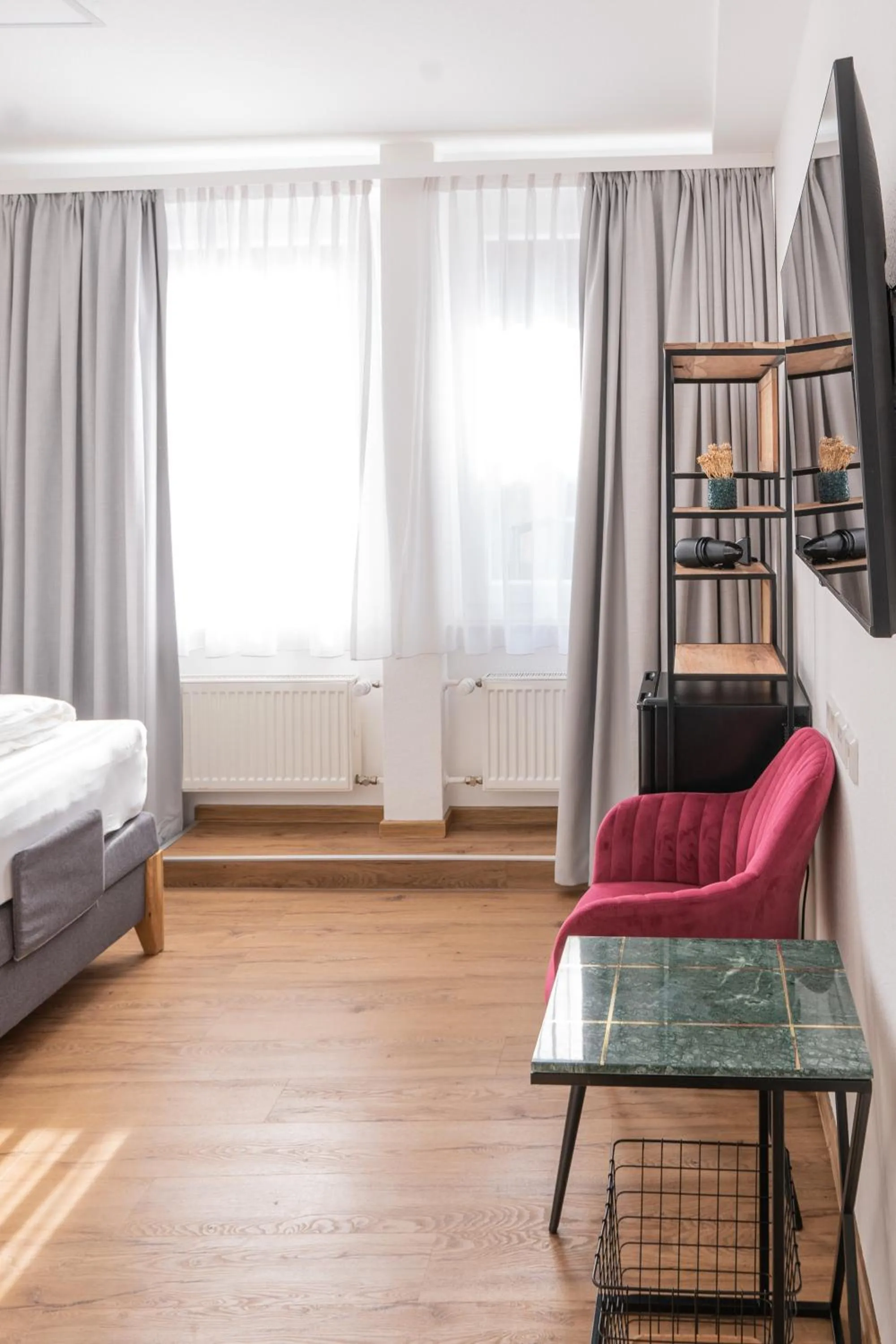 Photo of the whole room, Bed in Hotel Dortmunder Hof