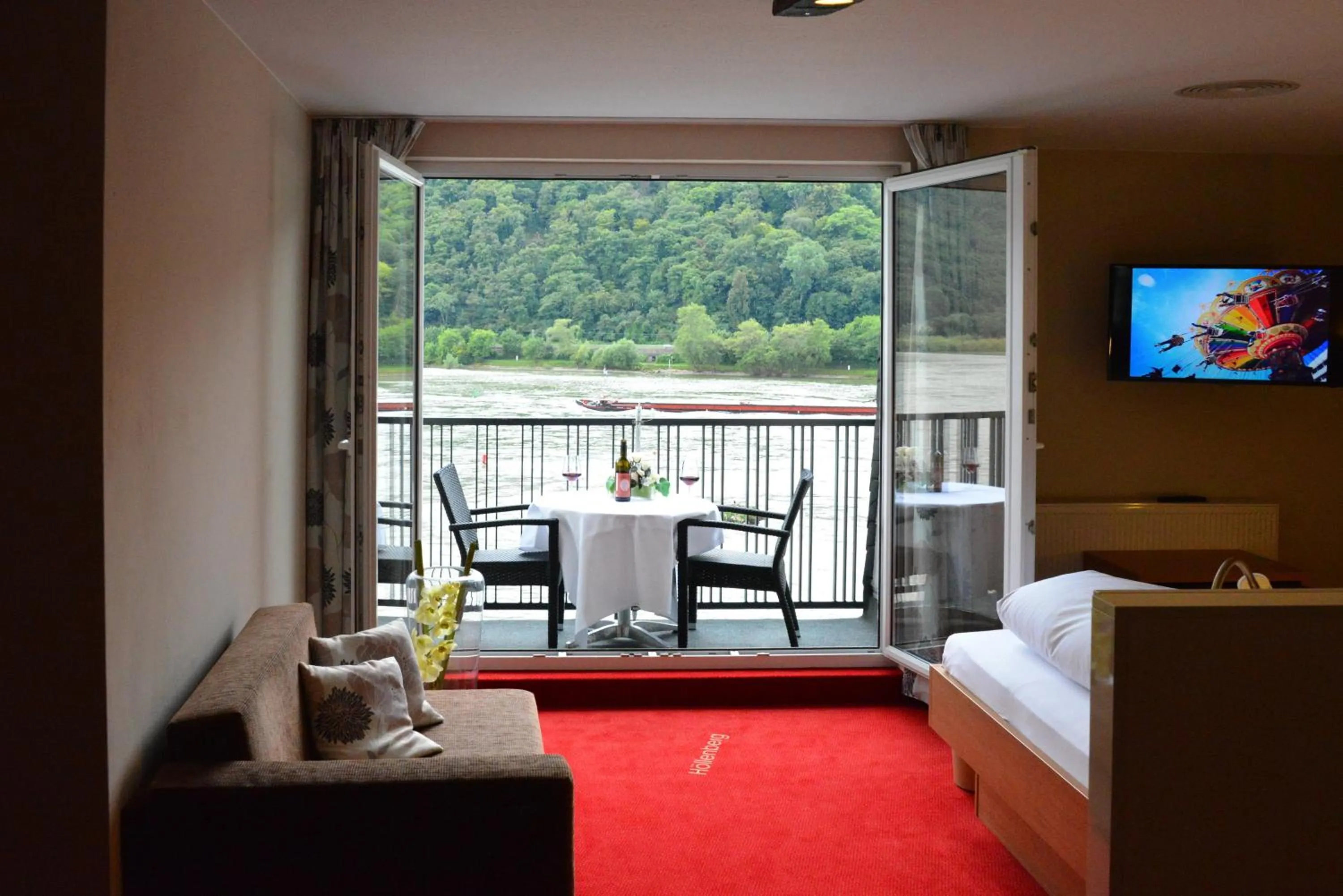 Balcony/Terrace, Bed in Rheinhotel Lamm