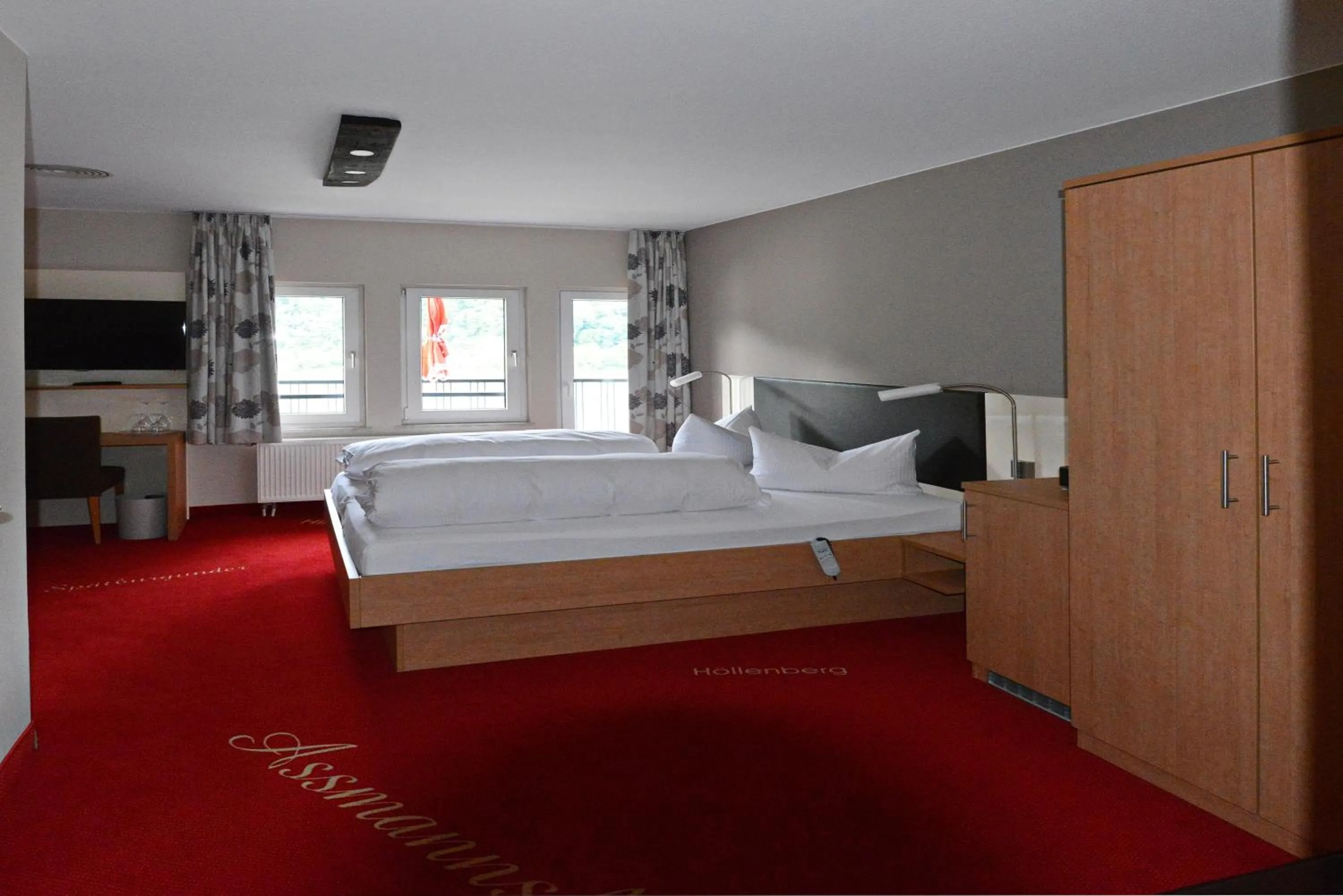 Bed in Rheinhotel Lamm