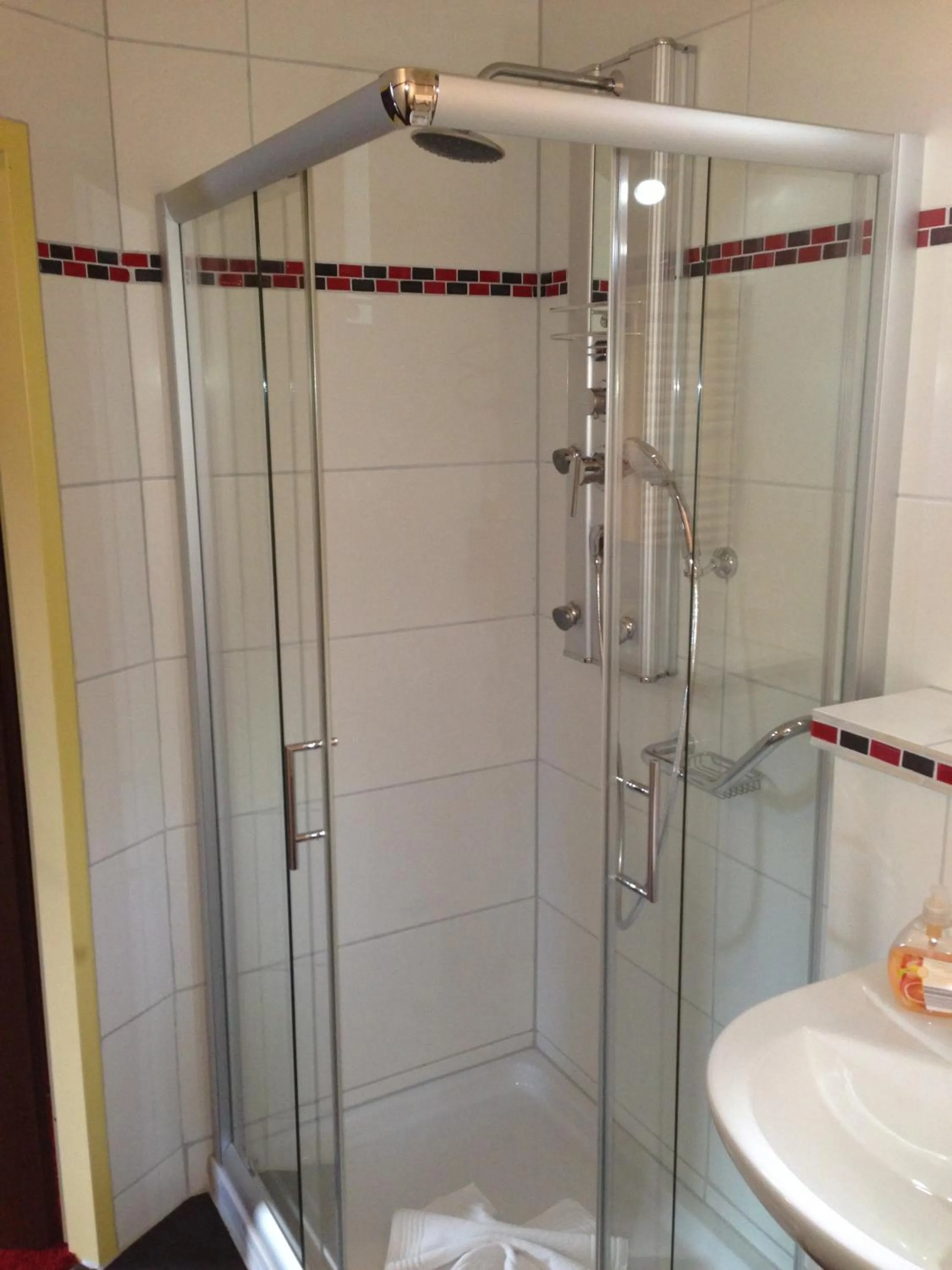 Bathroom in Rheinhotel Lamm