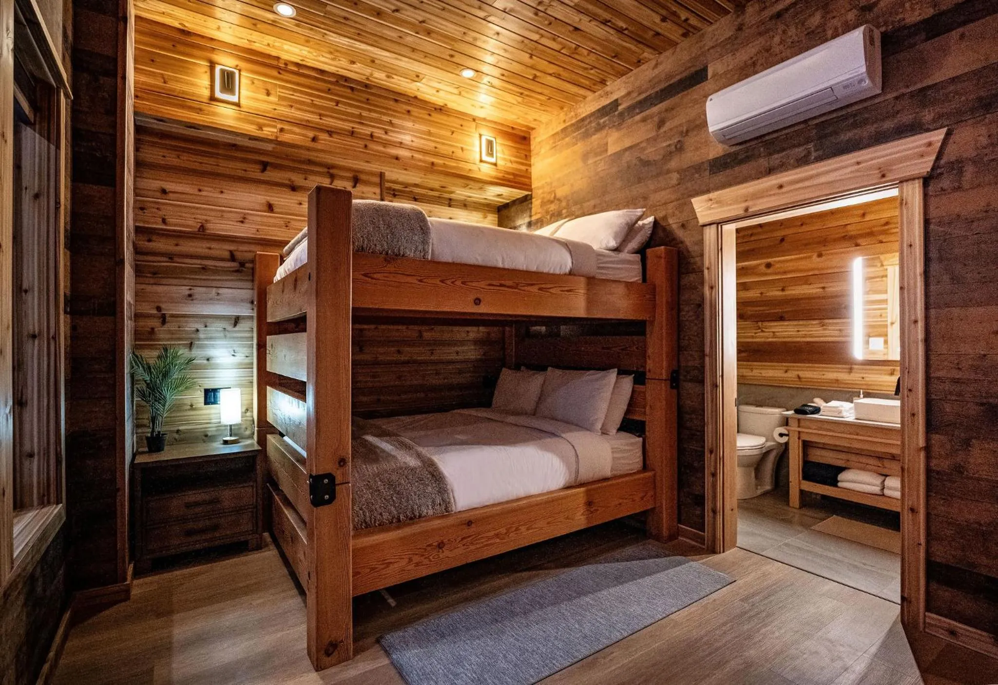 Bedroom, Bed in Boulder Mountain Resort