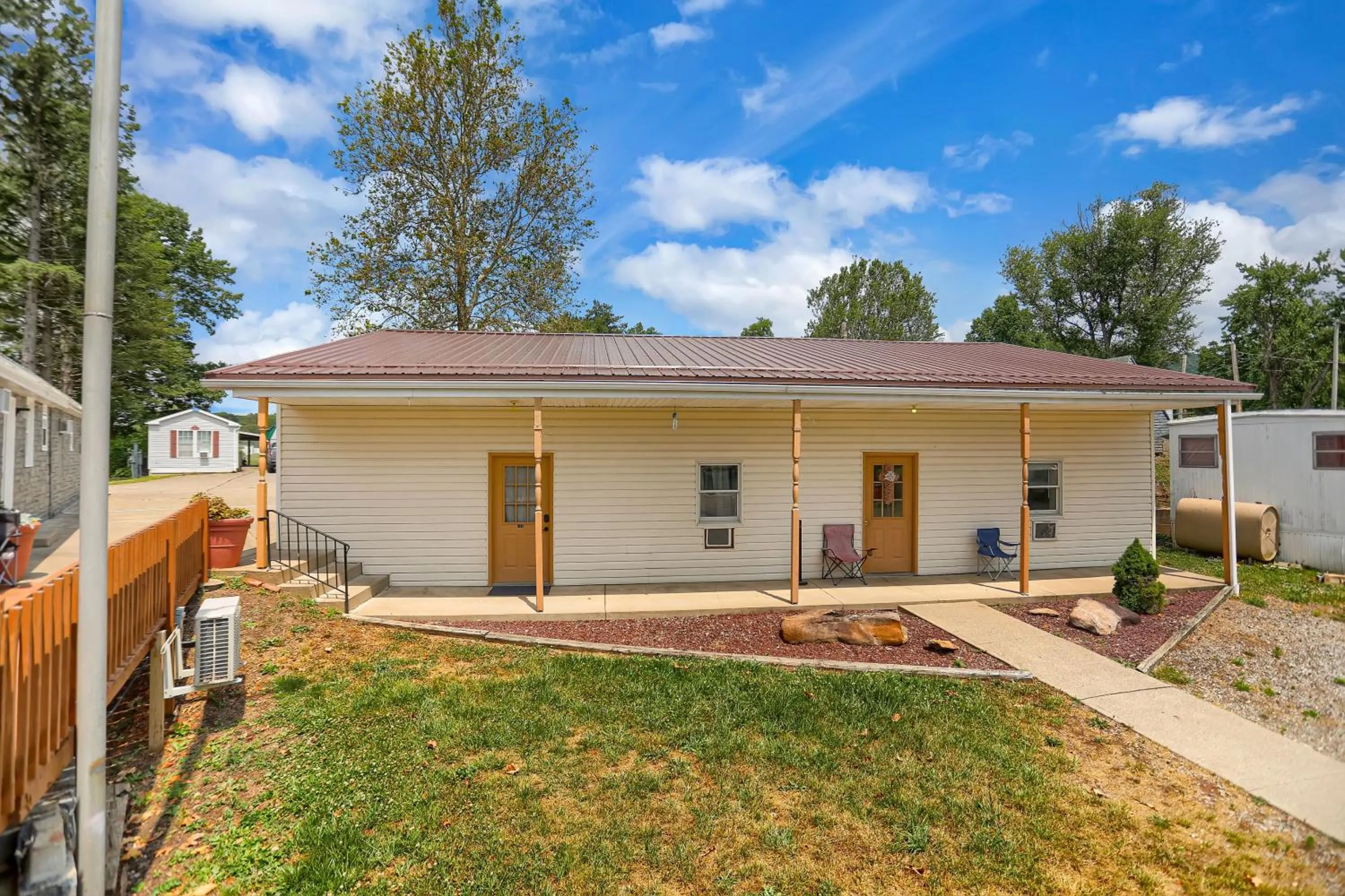 Property building in Halifax Inn