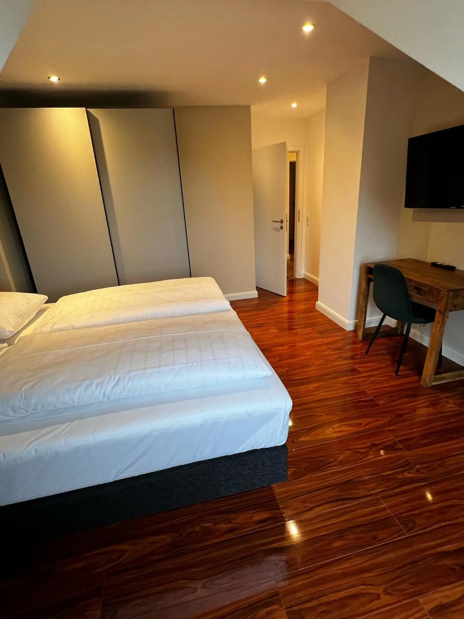 Bed in Seehotel Losheim