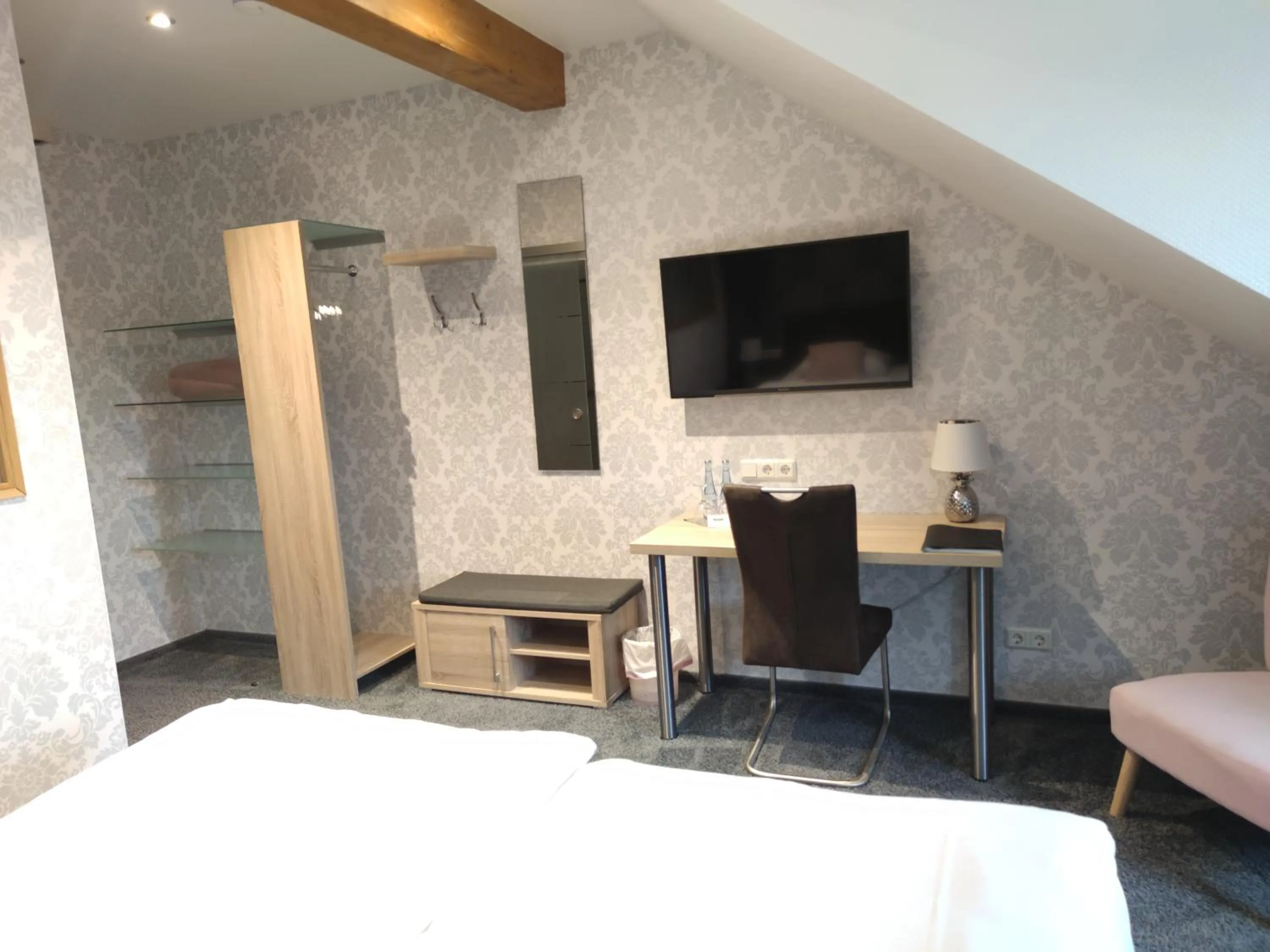 Photo of the whole room, Bed in Seehotel Losheim