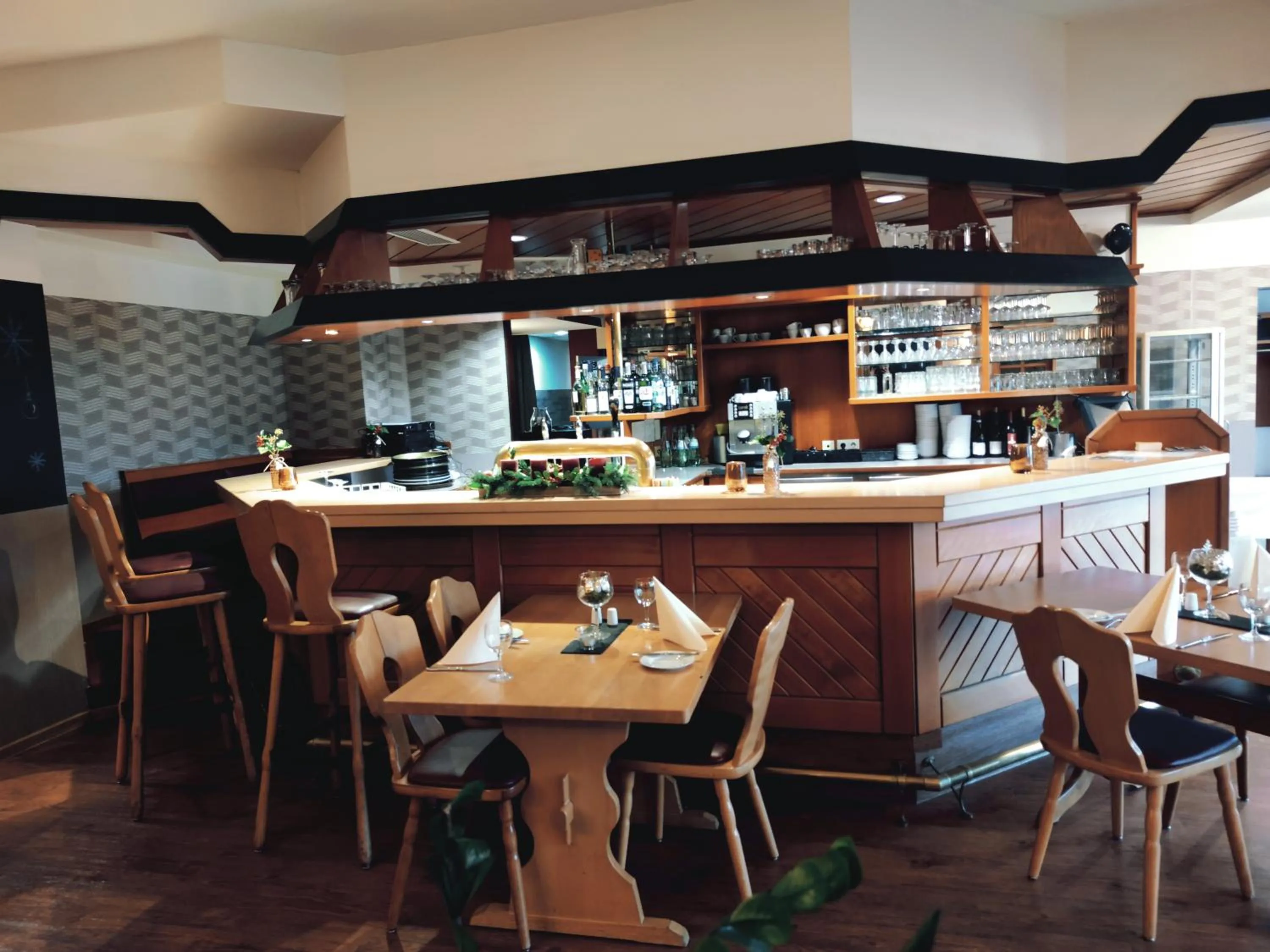 Restaurant/places to eat in Seehotel Losheim