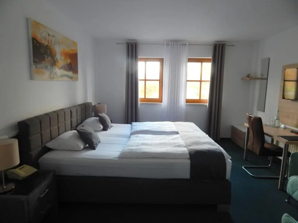 Photo of the whole room, Bed in Seehotel Losheim