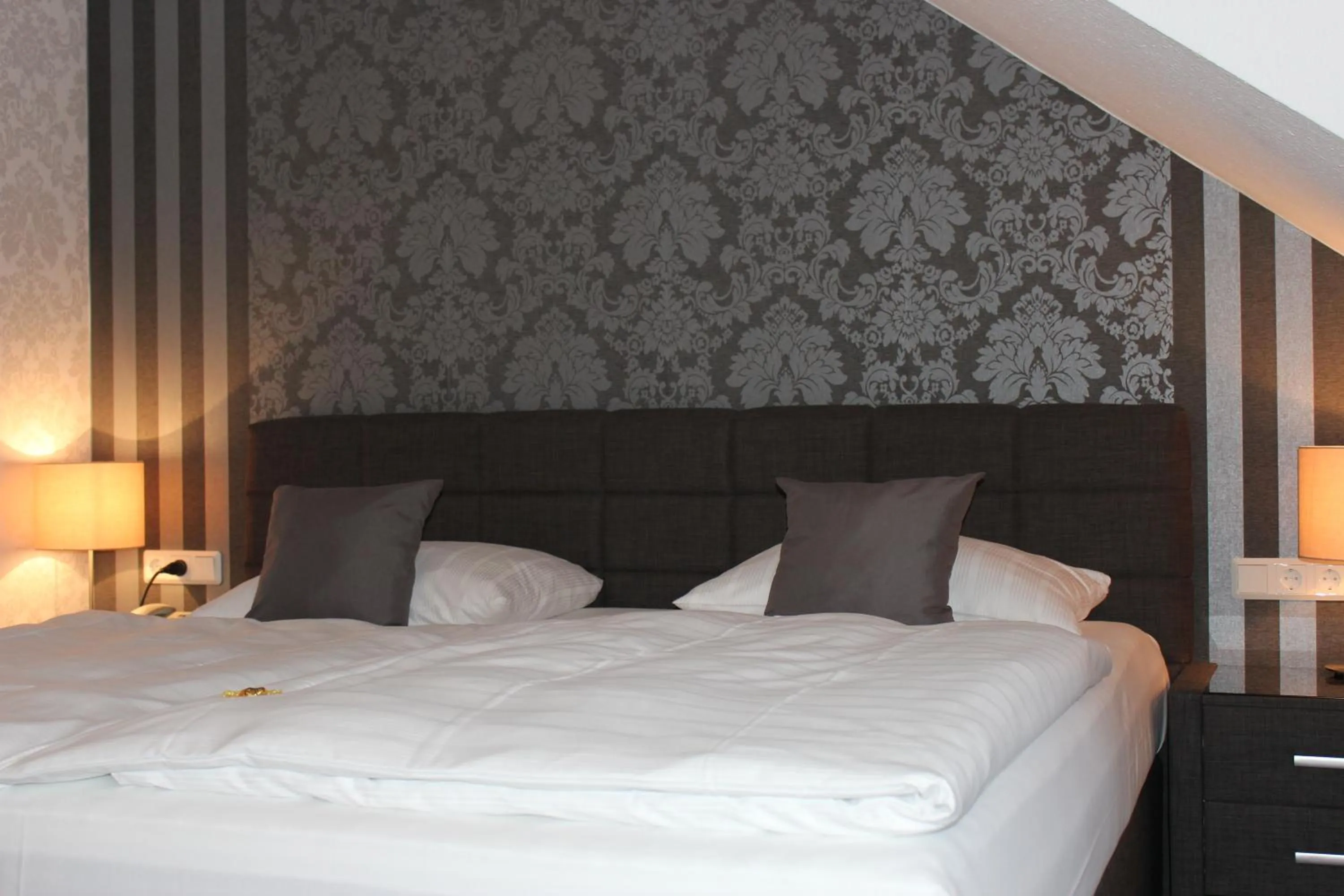 Bed in Seehotel Losheim