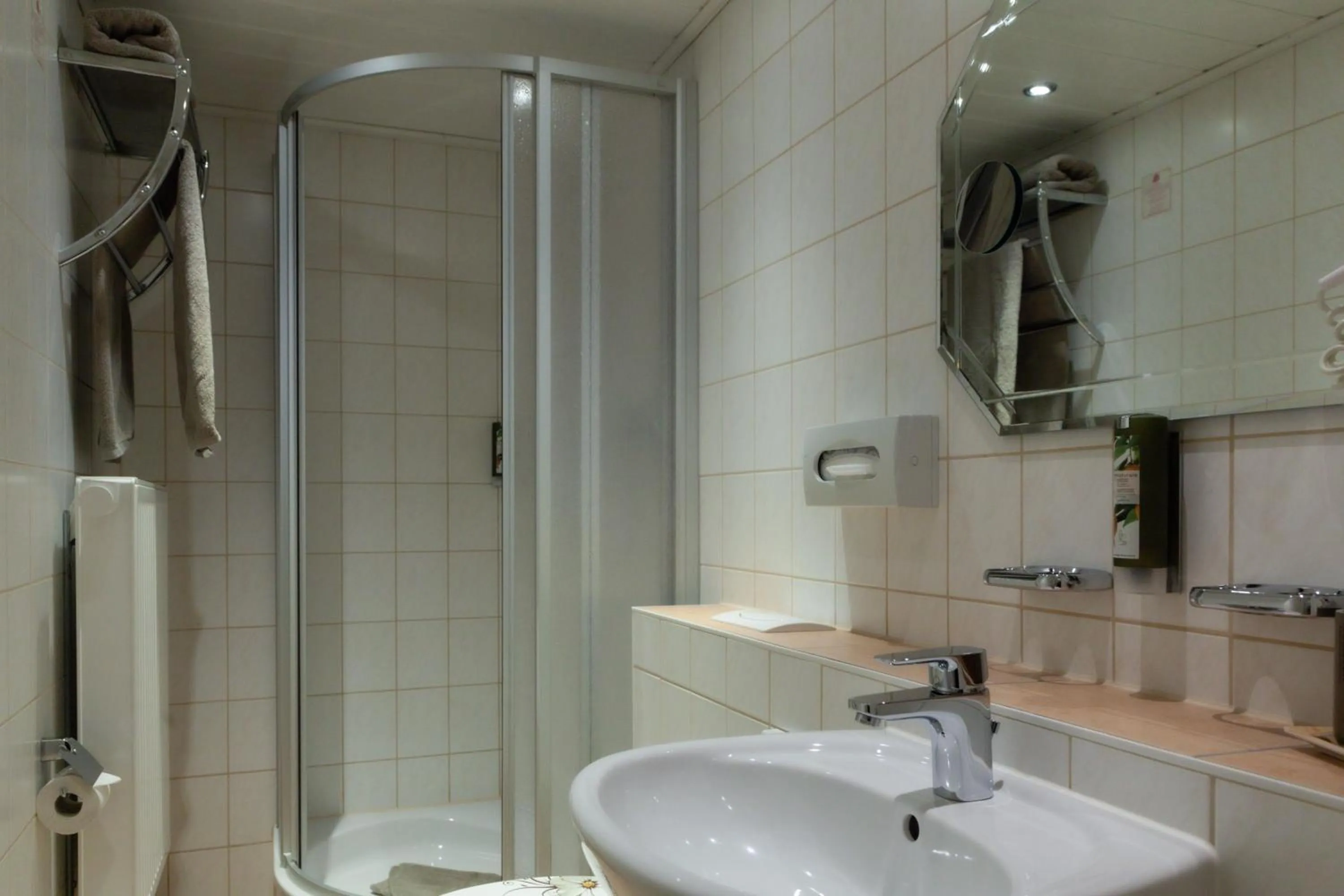 Bathroom in Naturhotel Gasthof Bärenfels