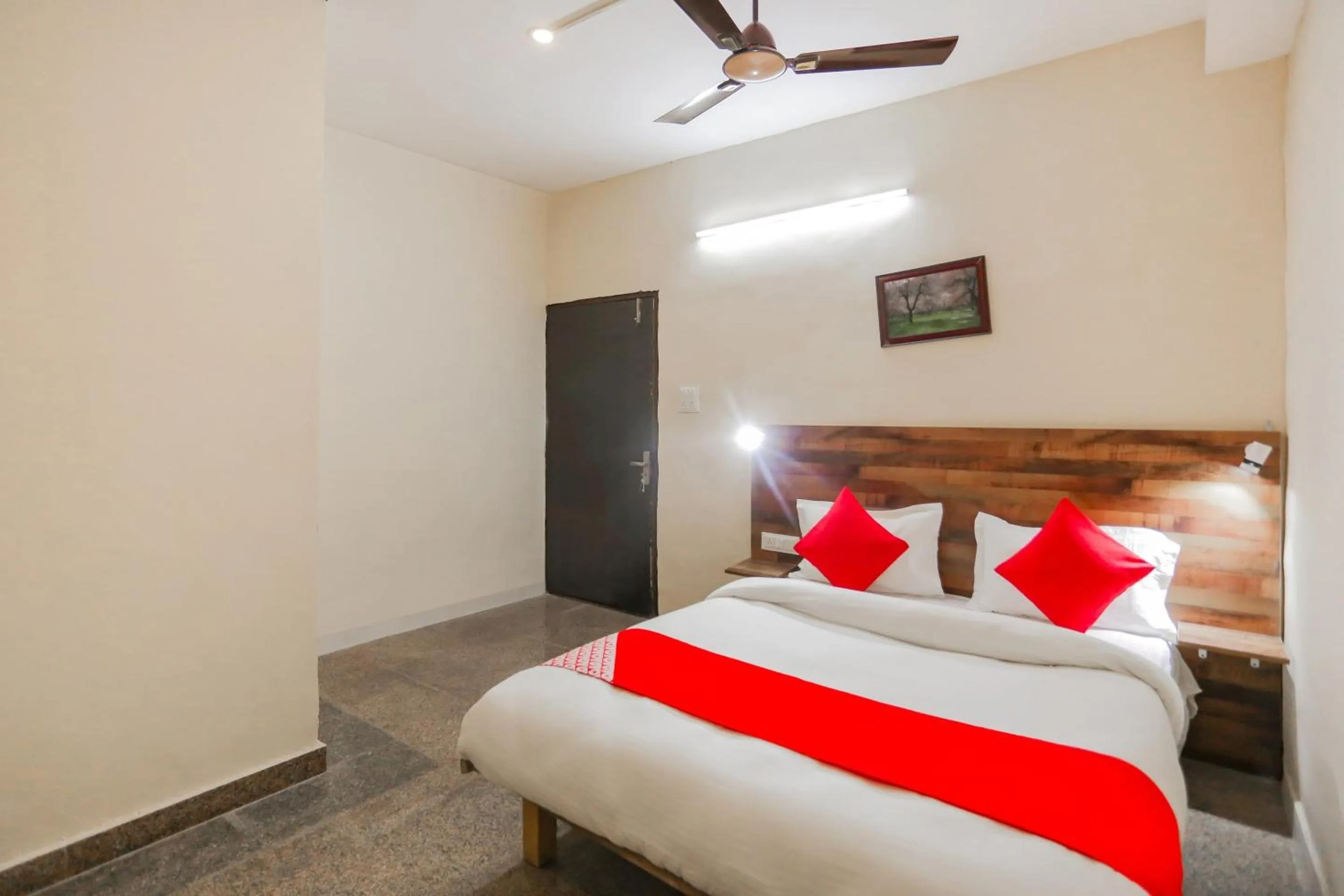 Bedroom, Bed in Hotel O Orchid Inn