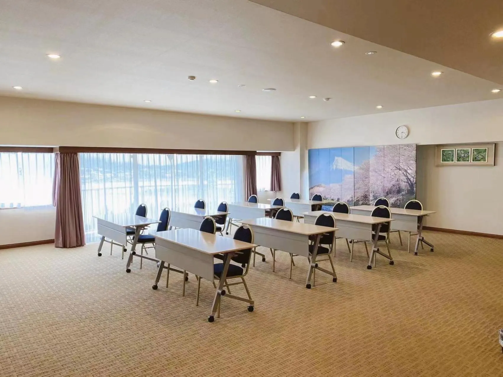 Meeting/conference room in Fujisan Garden Hotel