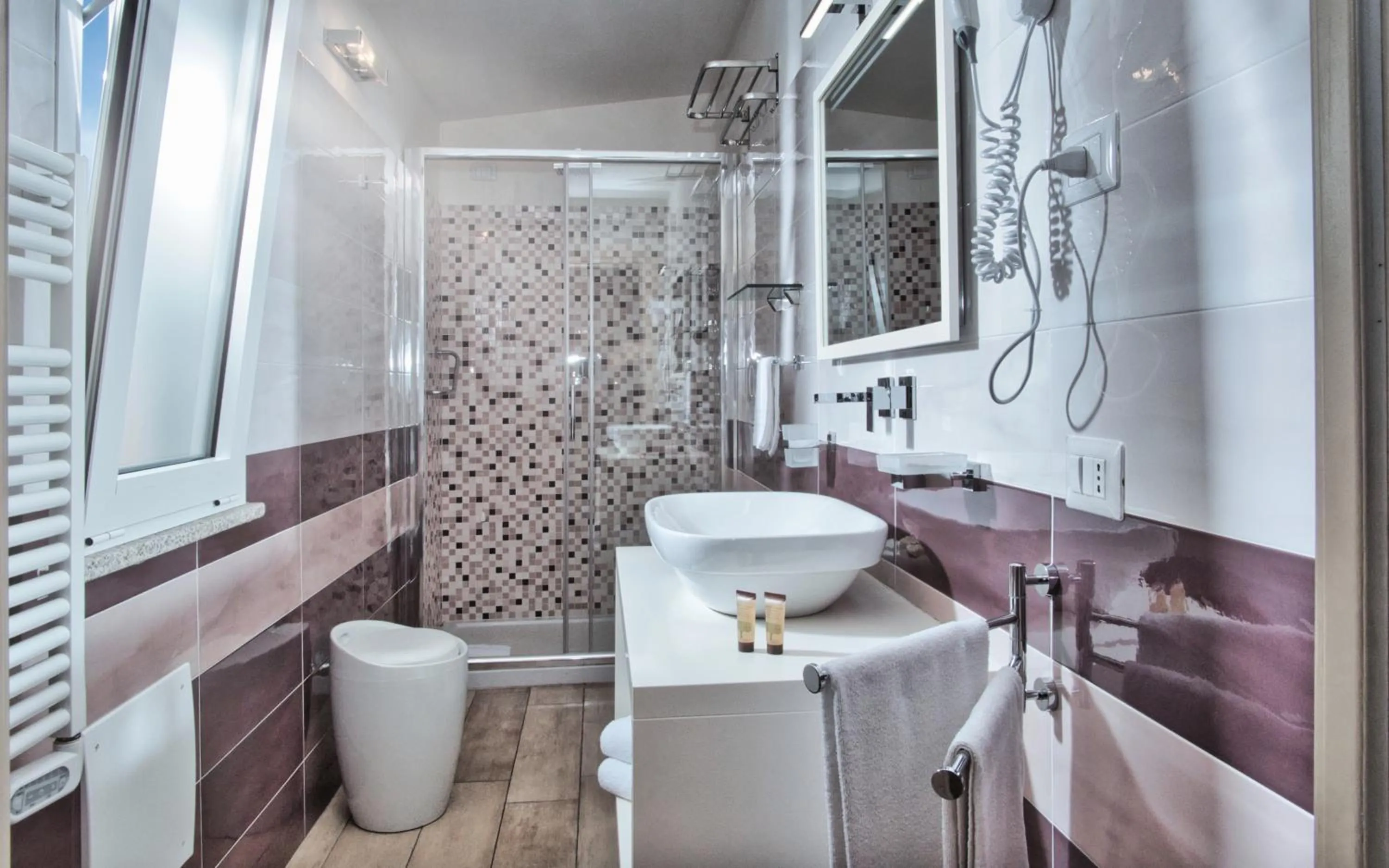 Bathroom in Smart Suite & Apartments