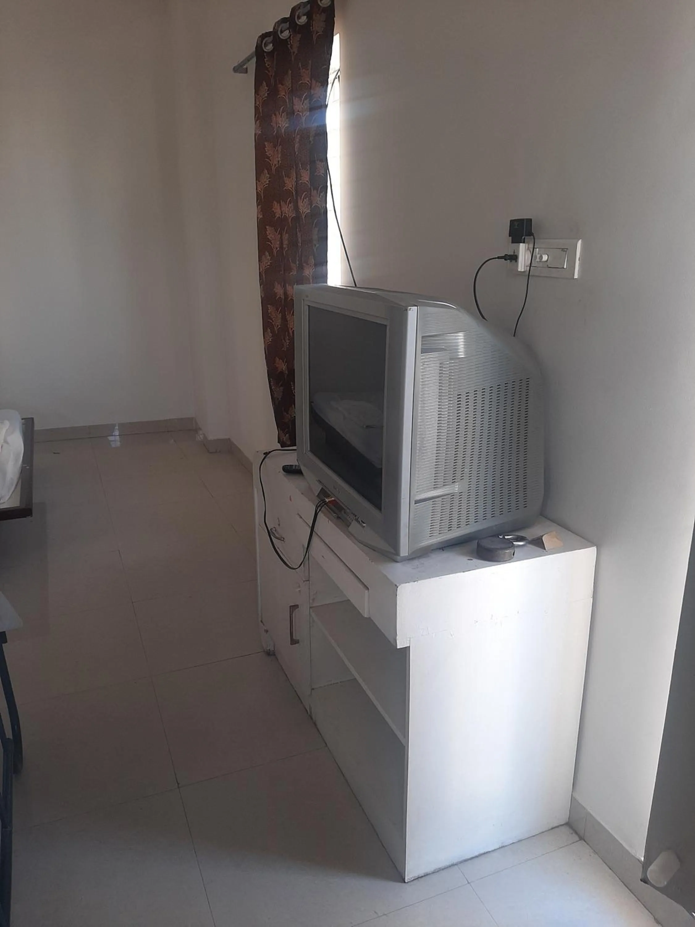 TV and multimedia in HOTEL SRI VAARI RESIDENCY