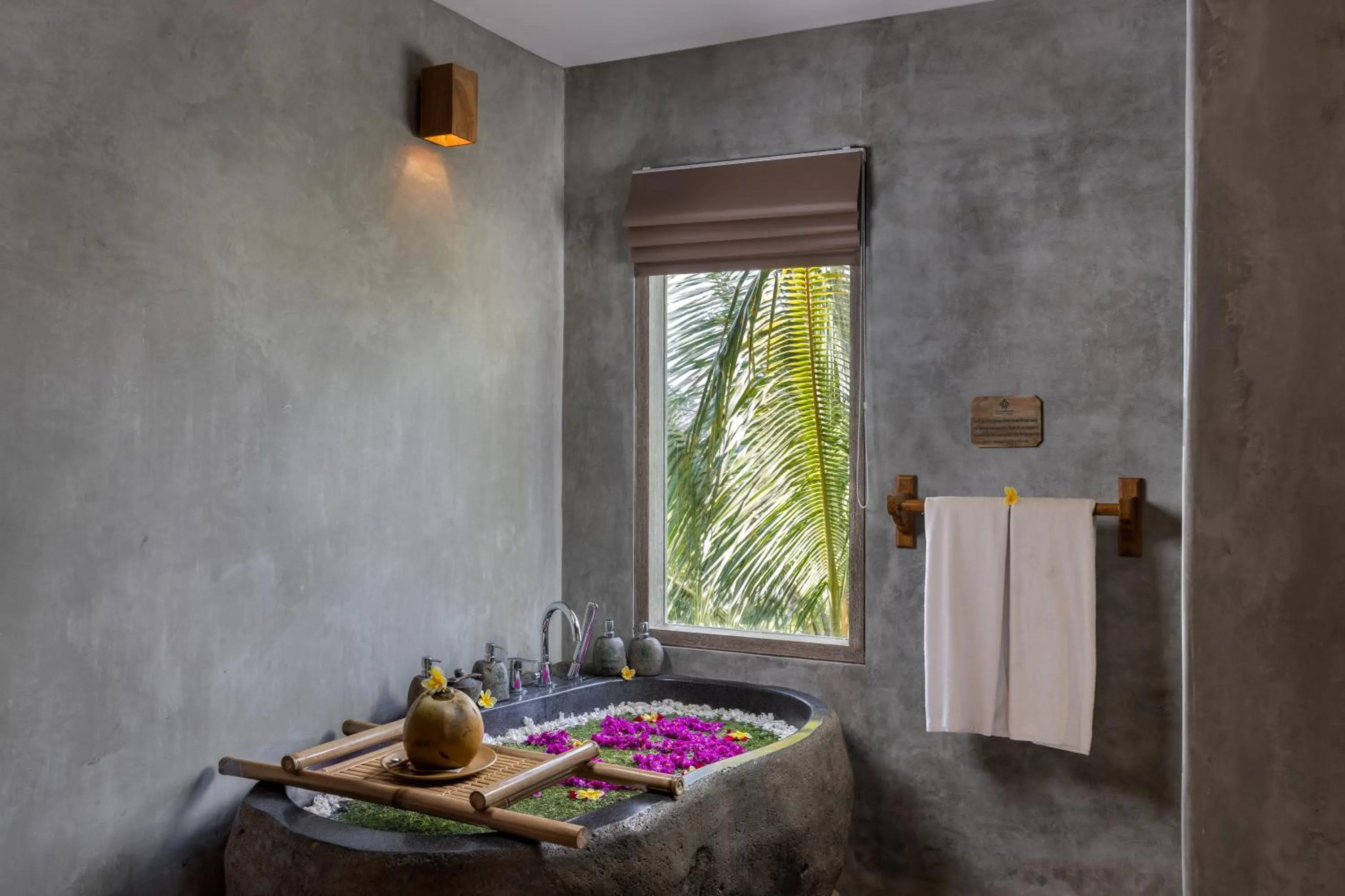 Bath in thewakanda Resort A Pramana Experience