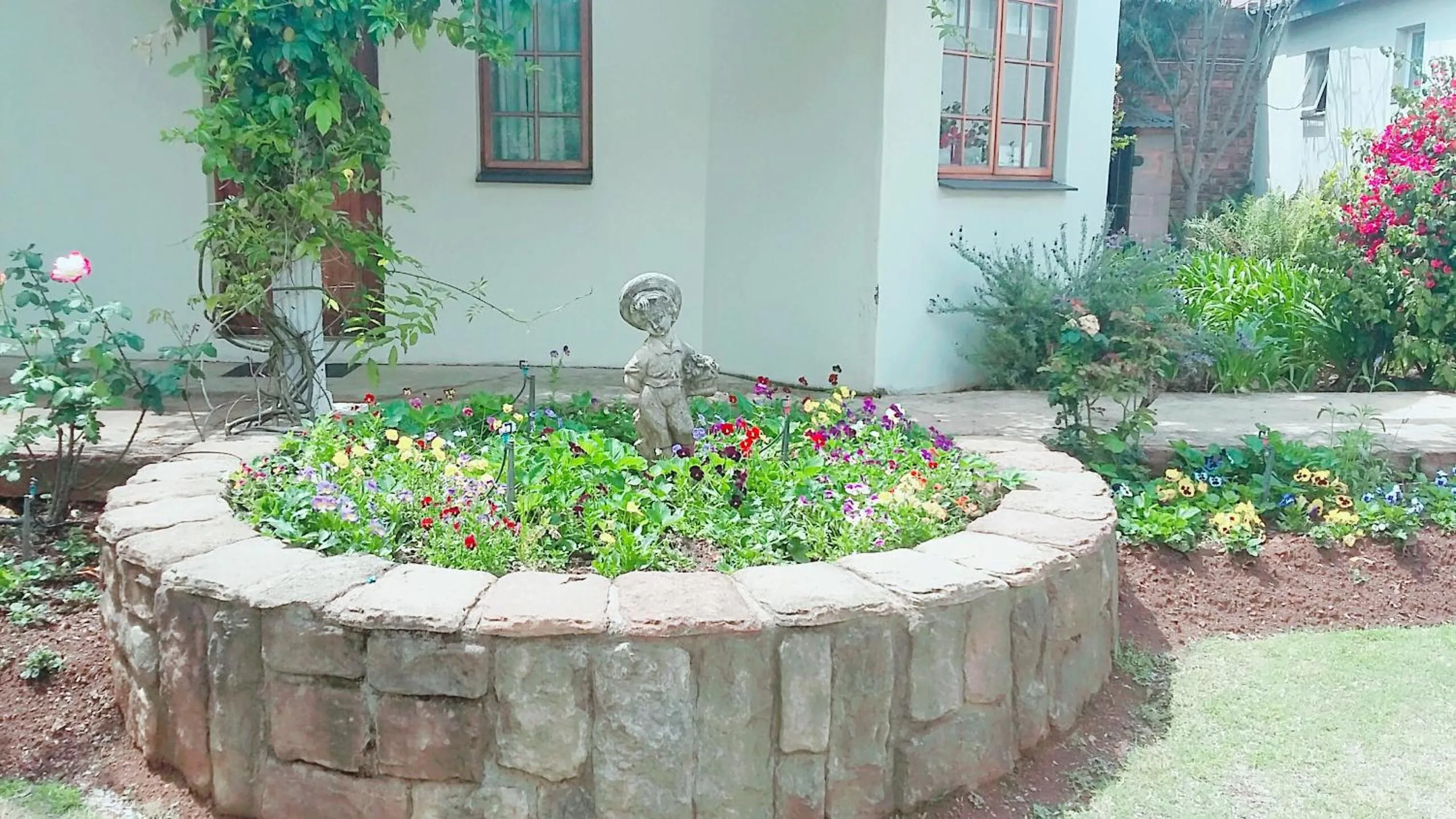 Garden in Lydenburg Manor Guest House