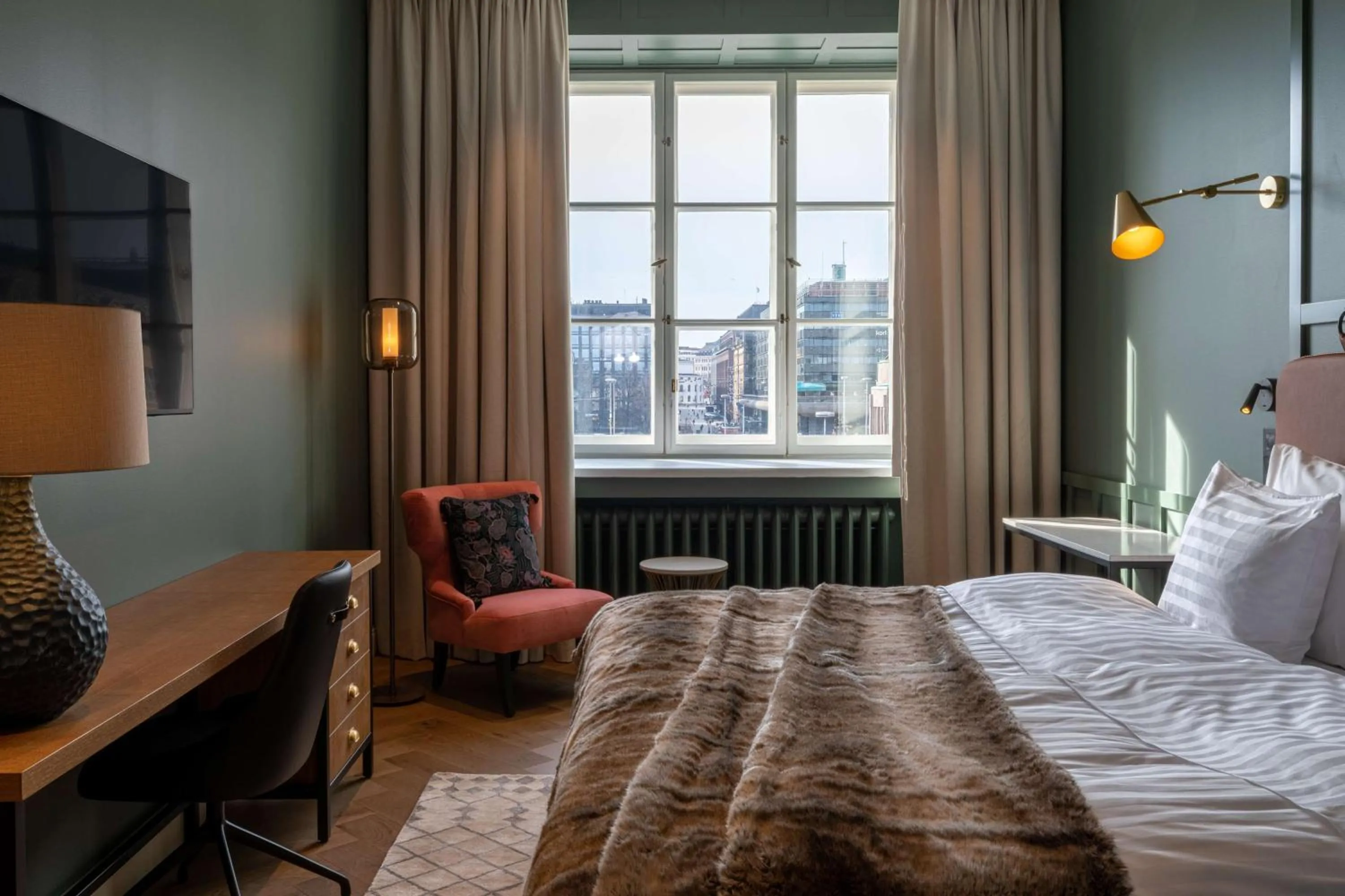 Bedroom, Bed in Scandic Grand Central Helsinki