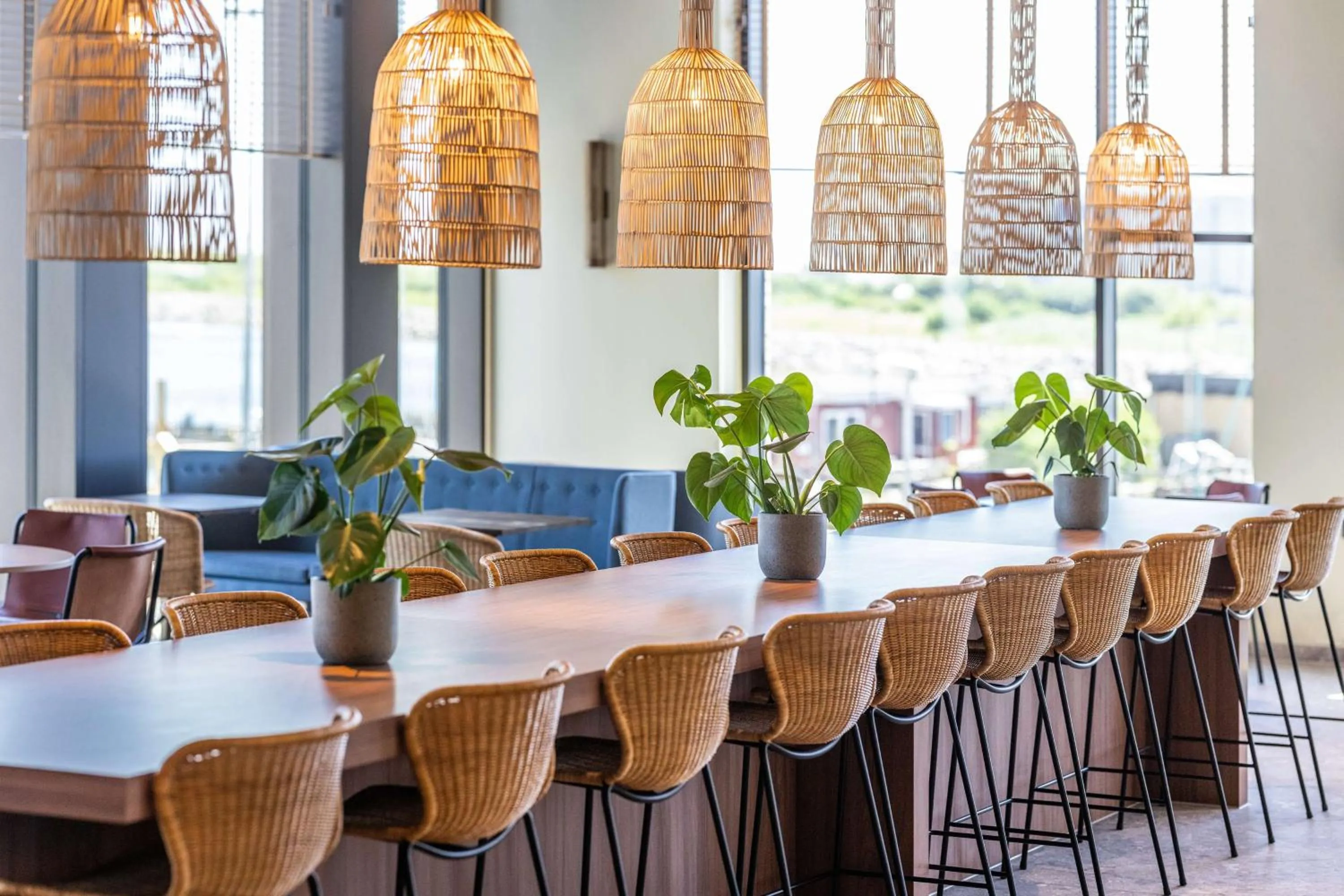 Restaurant/places to eat in Scandic CPH Strandpark