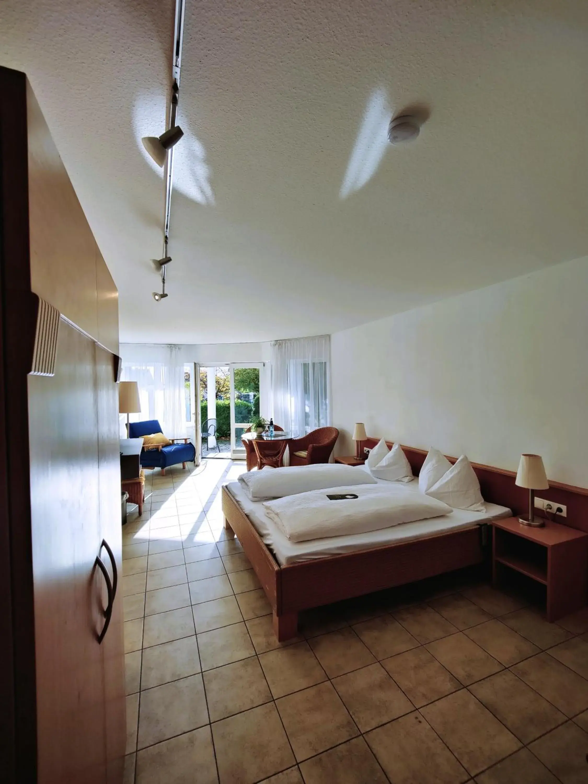 Double Room - single occupancy - Disability Access in Landhaus Müller Double Room - single occupancy - Disability Access in Landhaus Müller