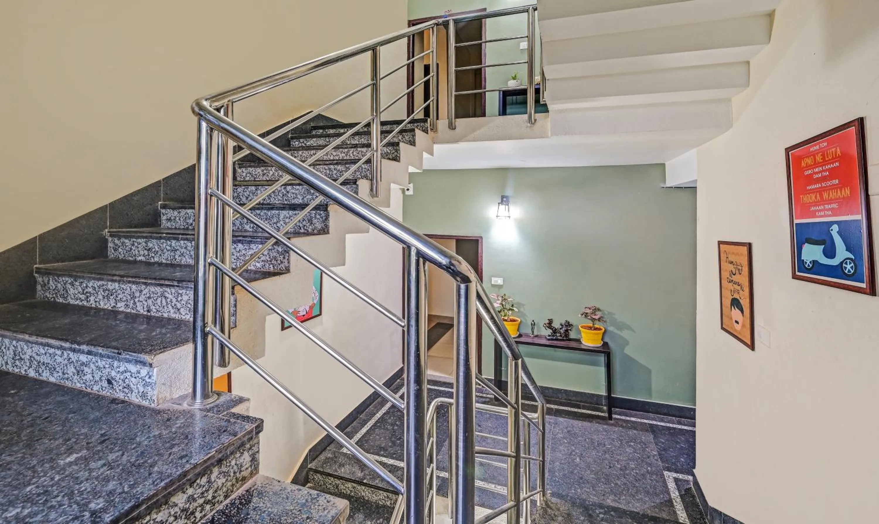 Lobby or reception in Treebo The Bollywood