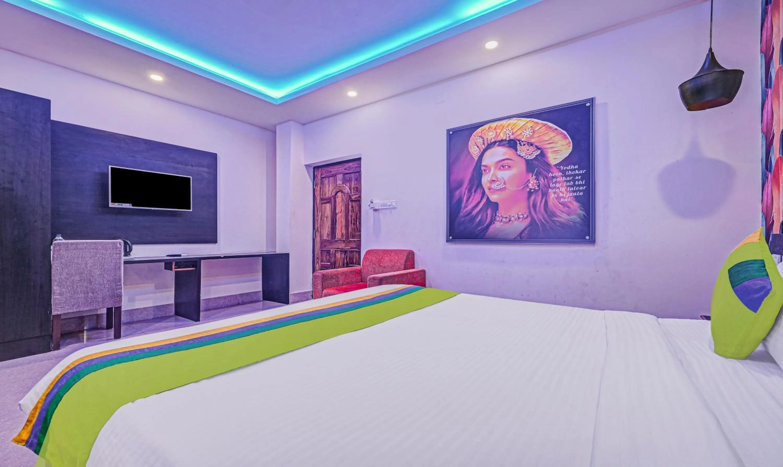 Bedroom, Bed in Treebo The Bollywood