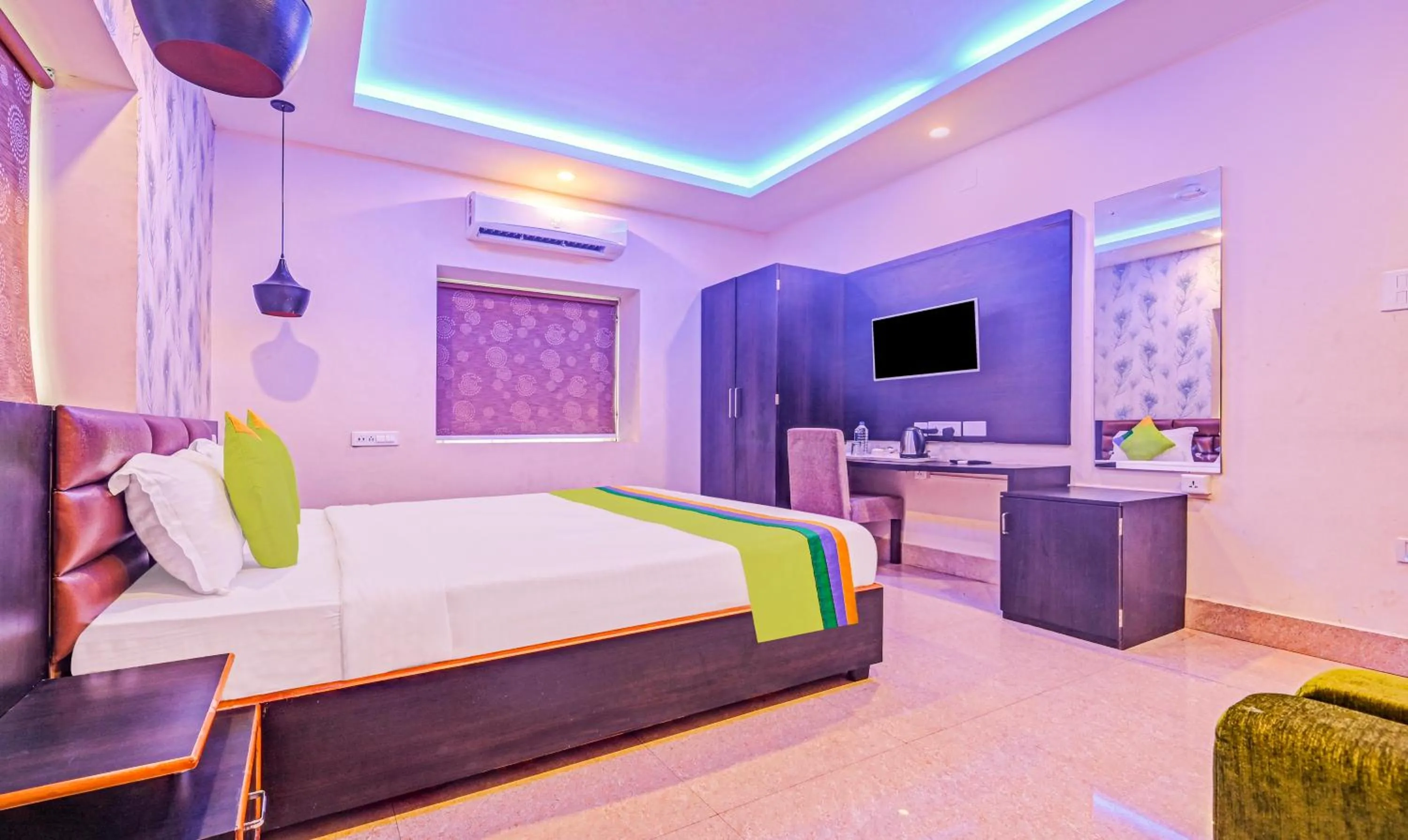 Bedroom, Bed in Treebo The Bollywood