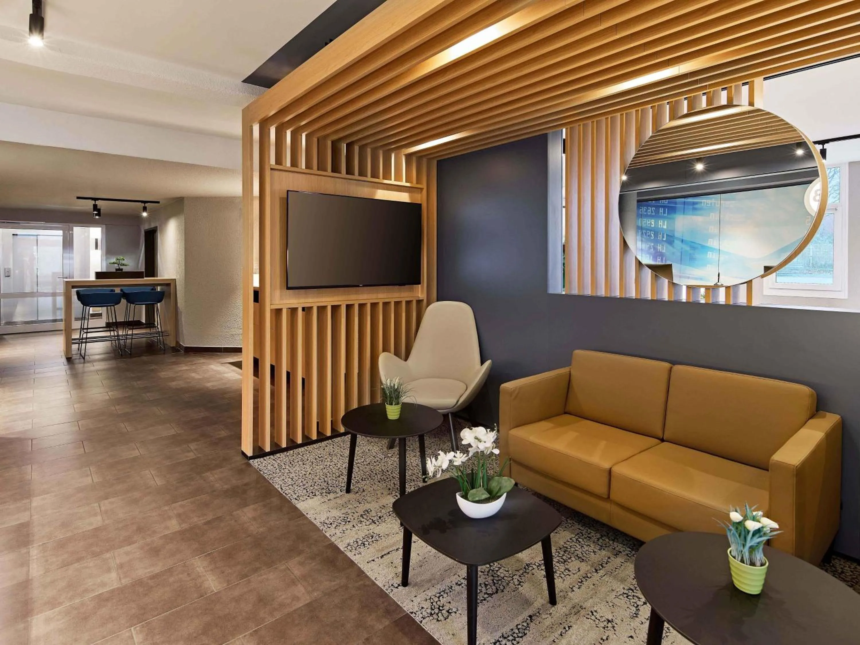 Lobby or reception in B&B Hotel Köln-Airport