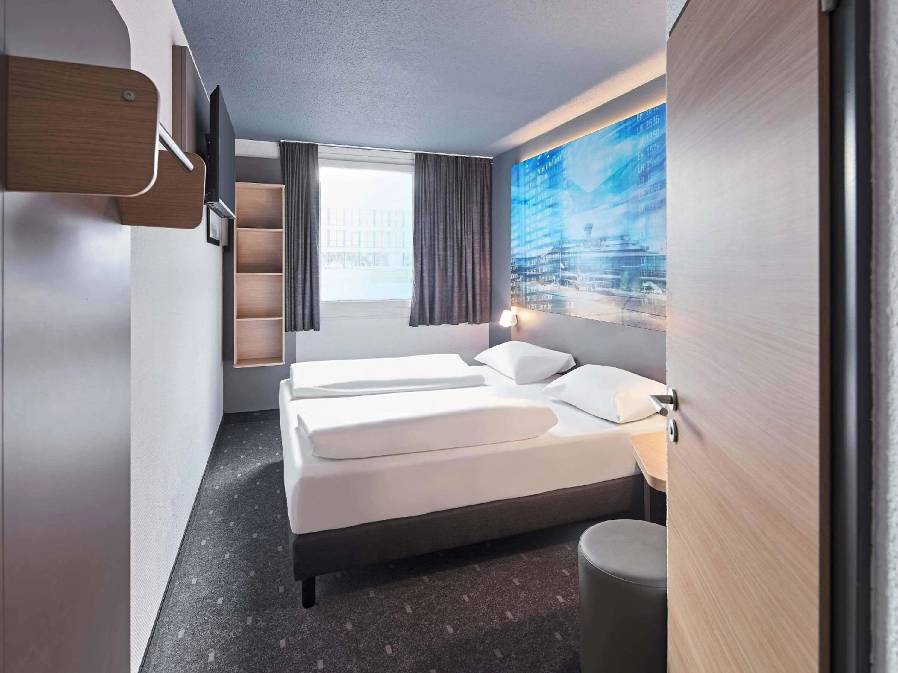 Photo of the whole room, Bed in B&B Hotel Köln-Airport