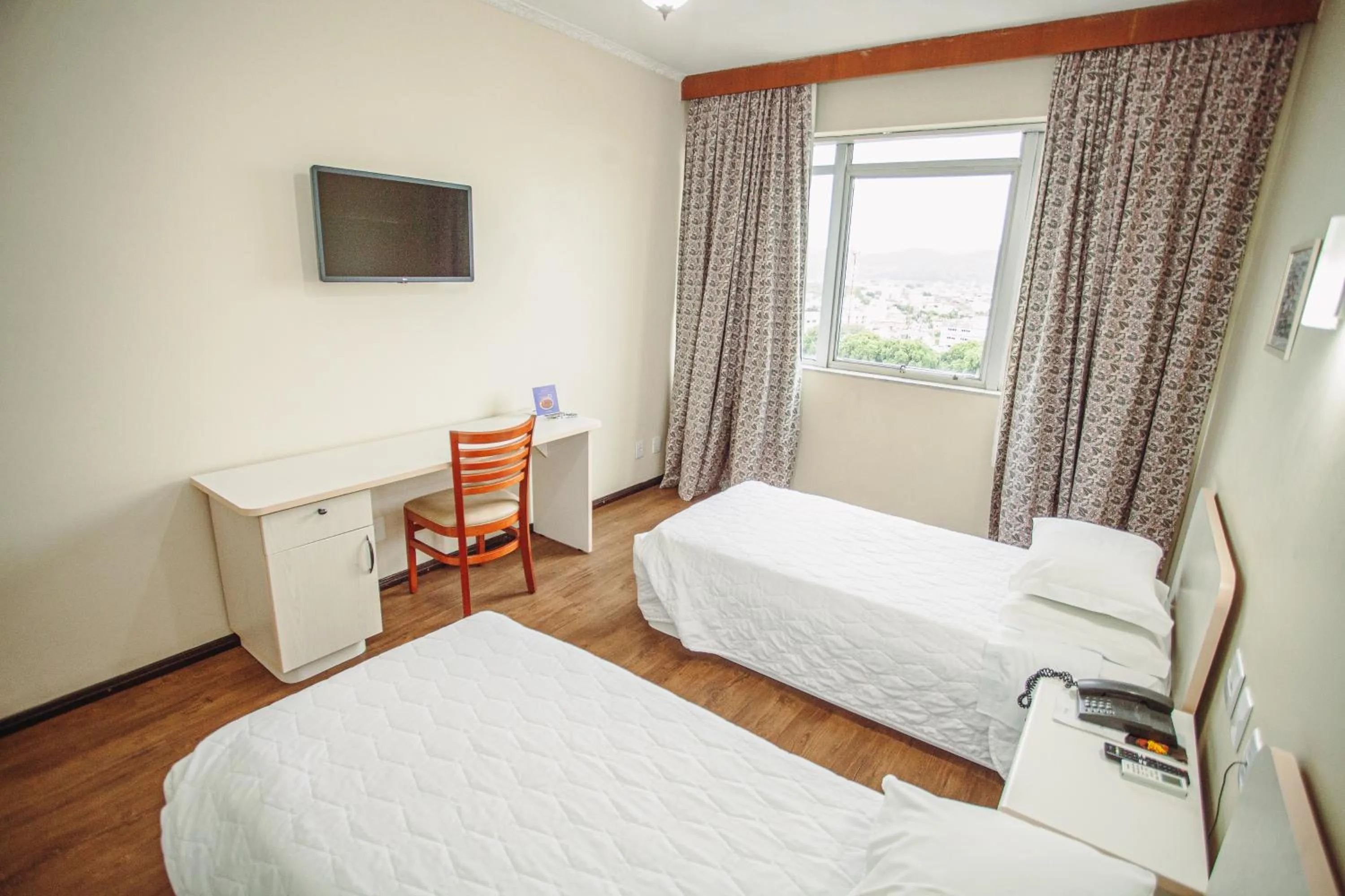 Bedroom, Bed in Hotel San Silvestre