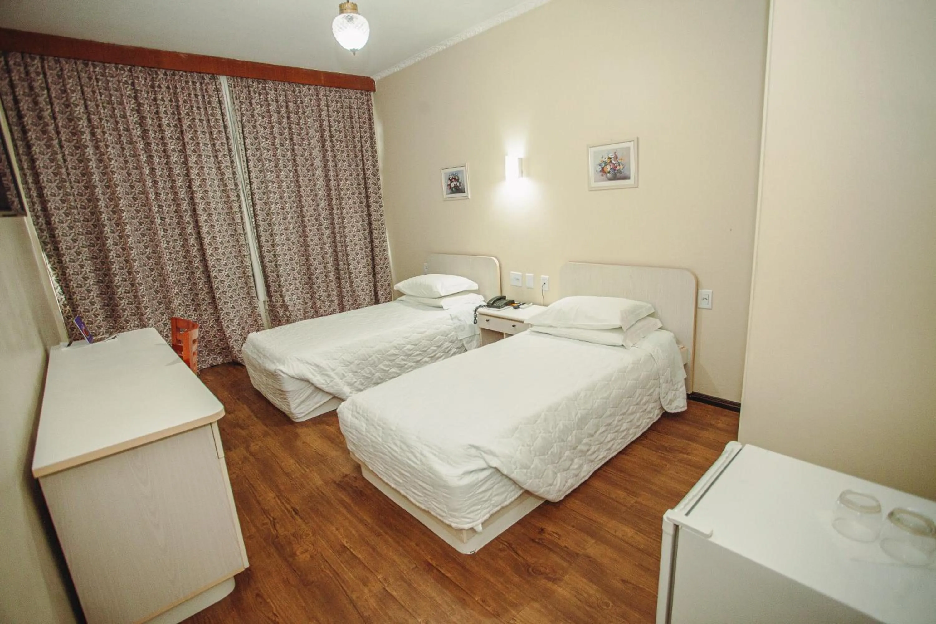 Bedroom, Bed in Hotel San Silvestre